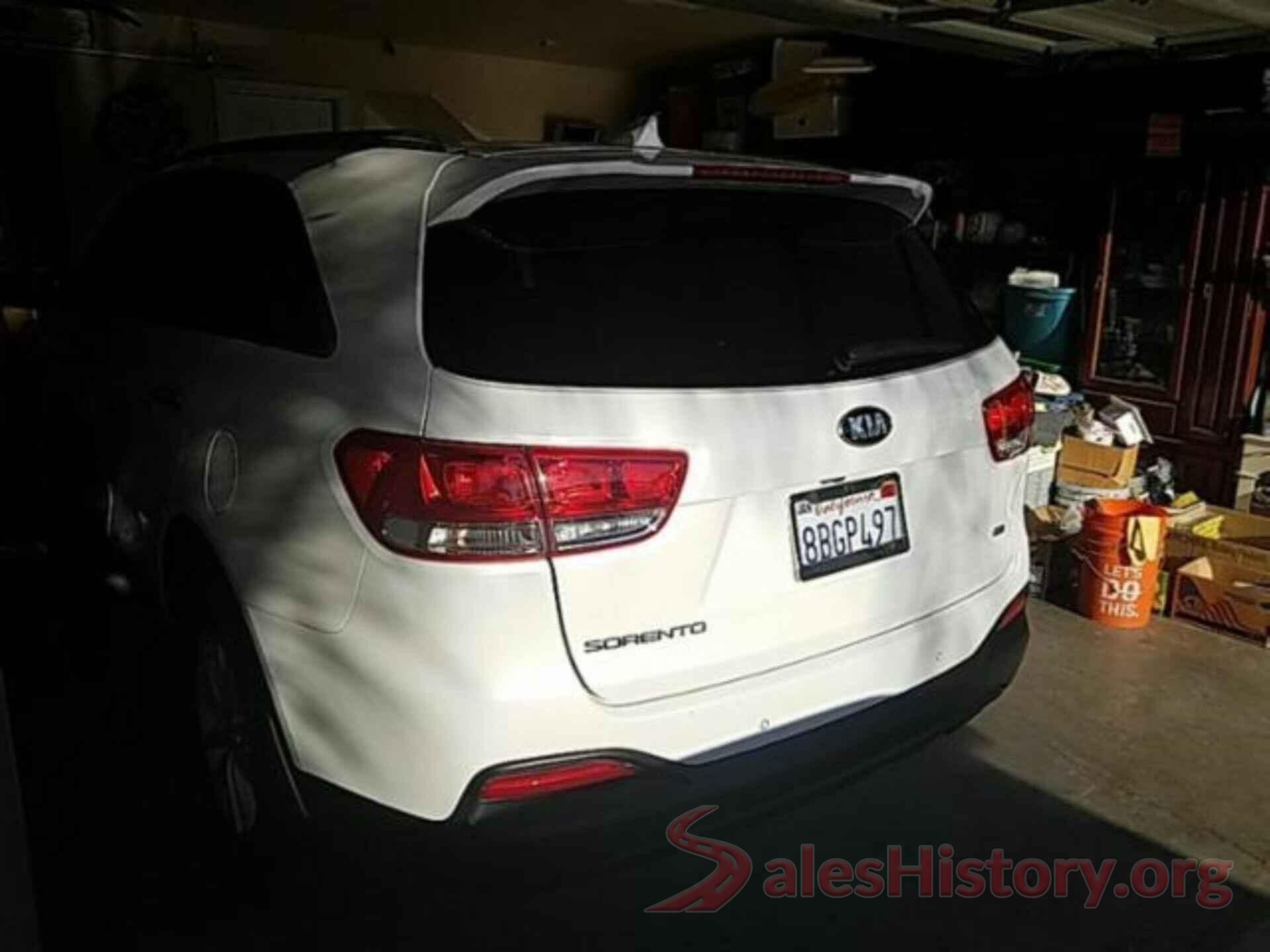 5XYPG4A32JG405587 2018 KIA SORENTO