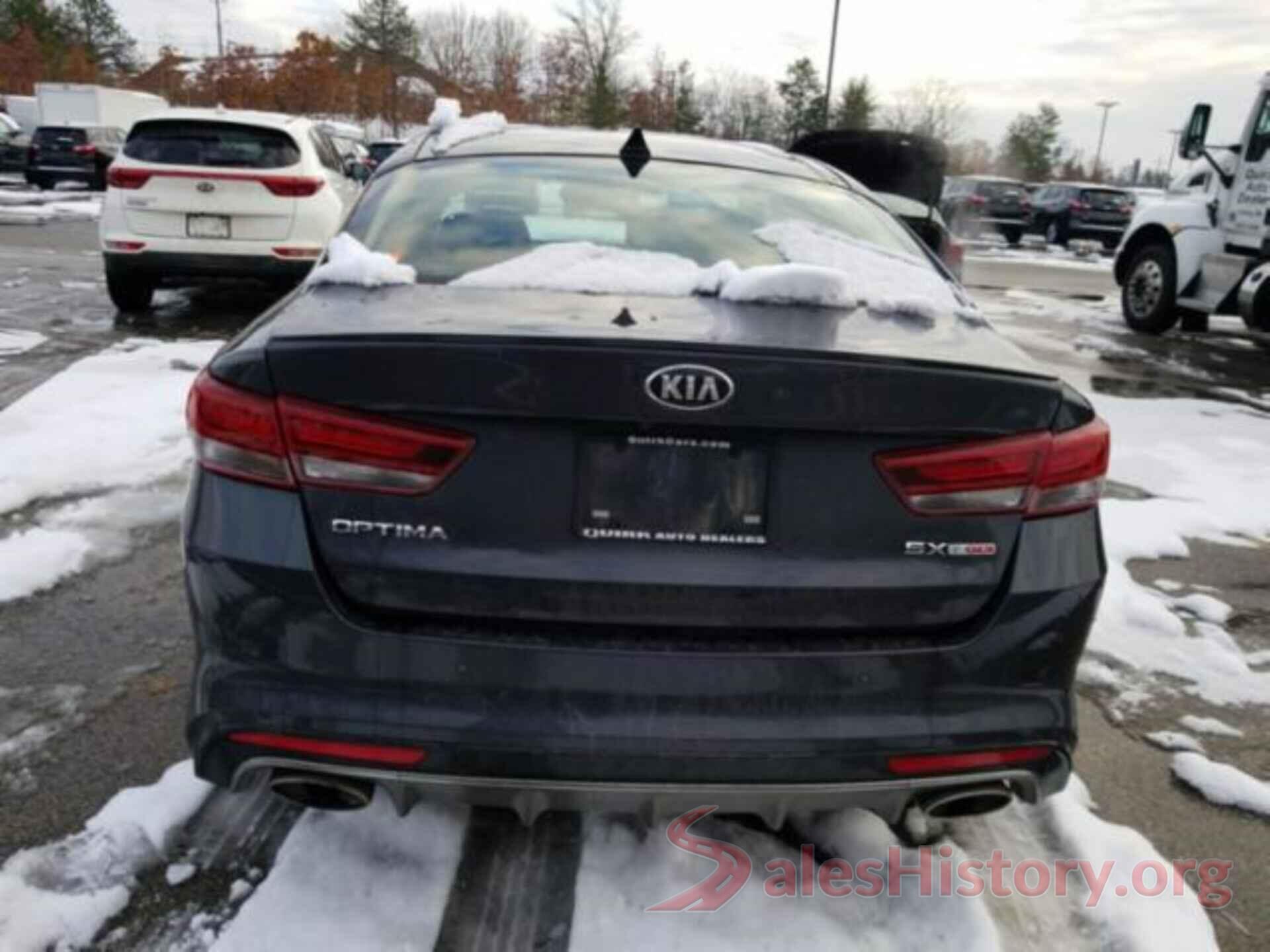 5XXGW4L26JG195944 2018 KIA OPTIMA