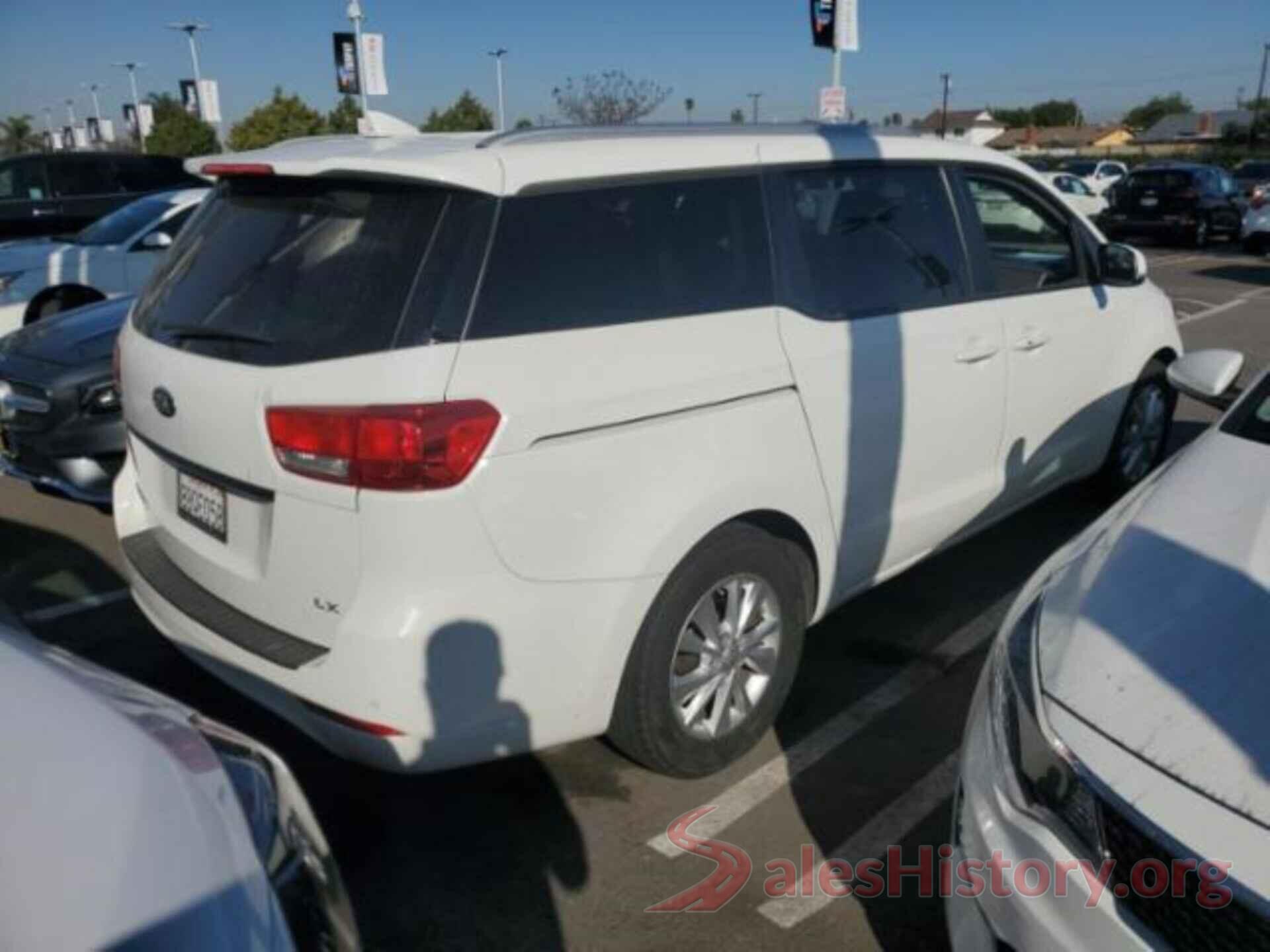 KNDMB5C1XJ6390312 2018 KIA SEDONA