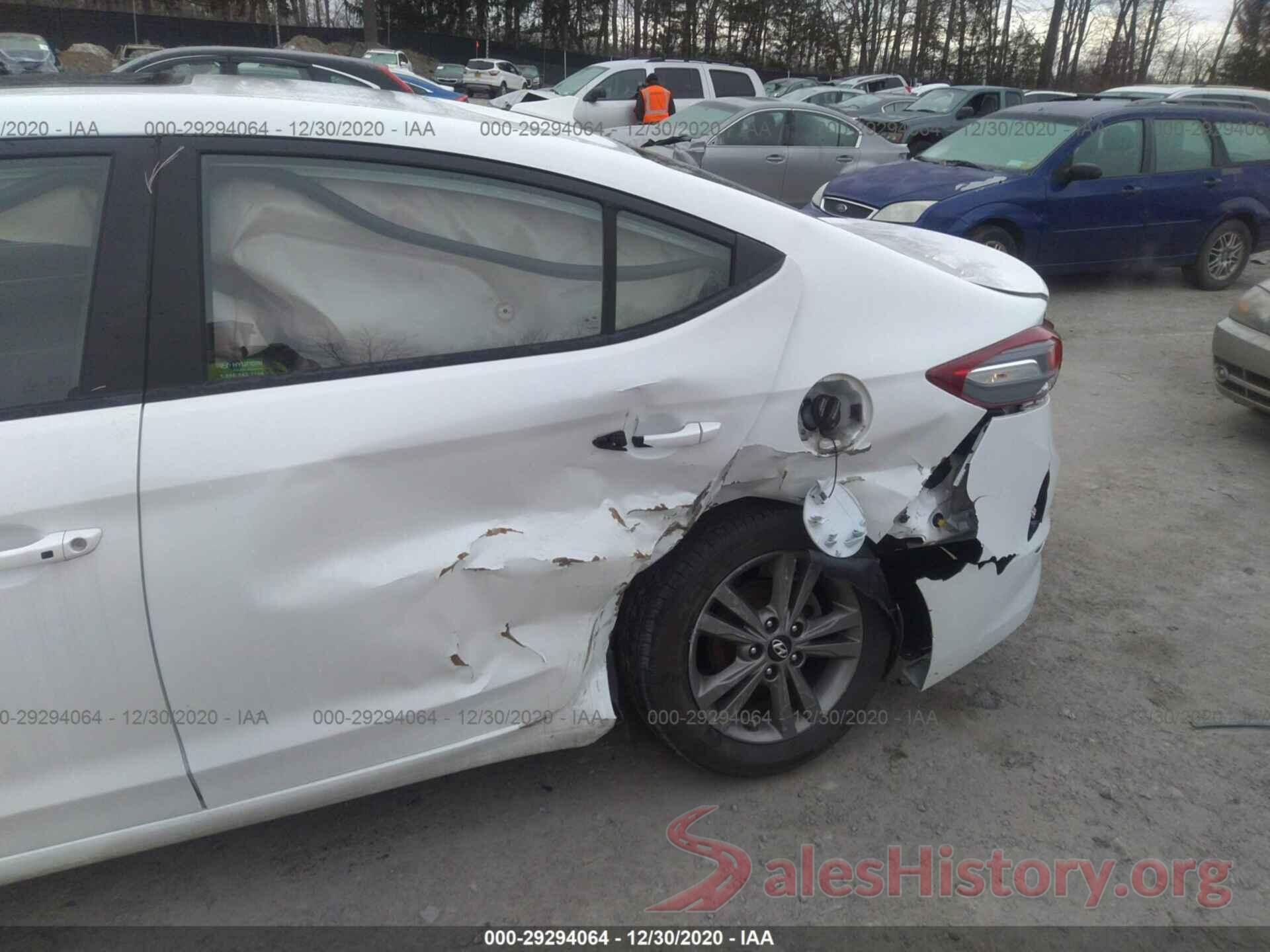 5NPD84LF8JH261186 2018 HYUNDAI ELANTRA