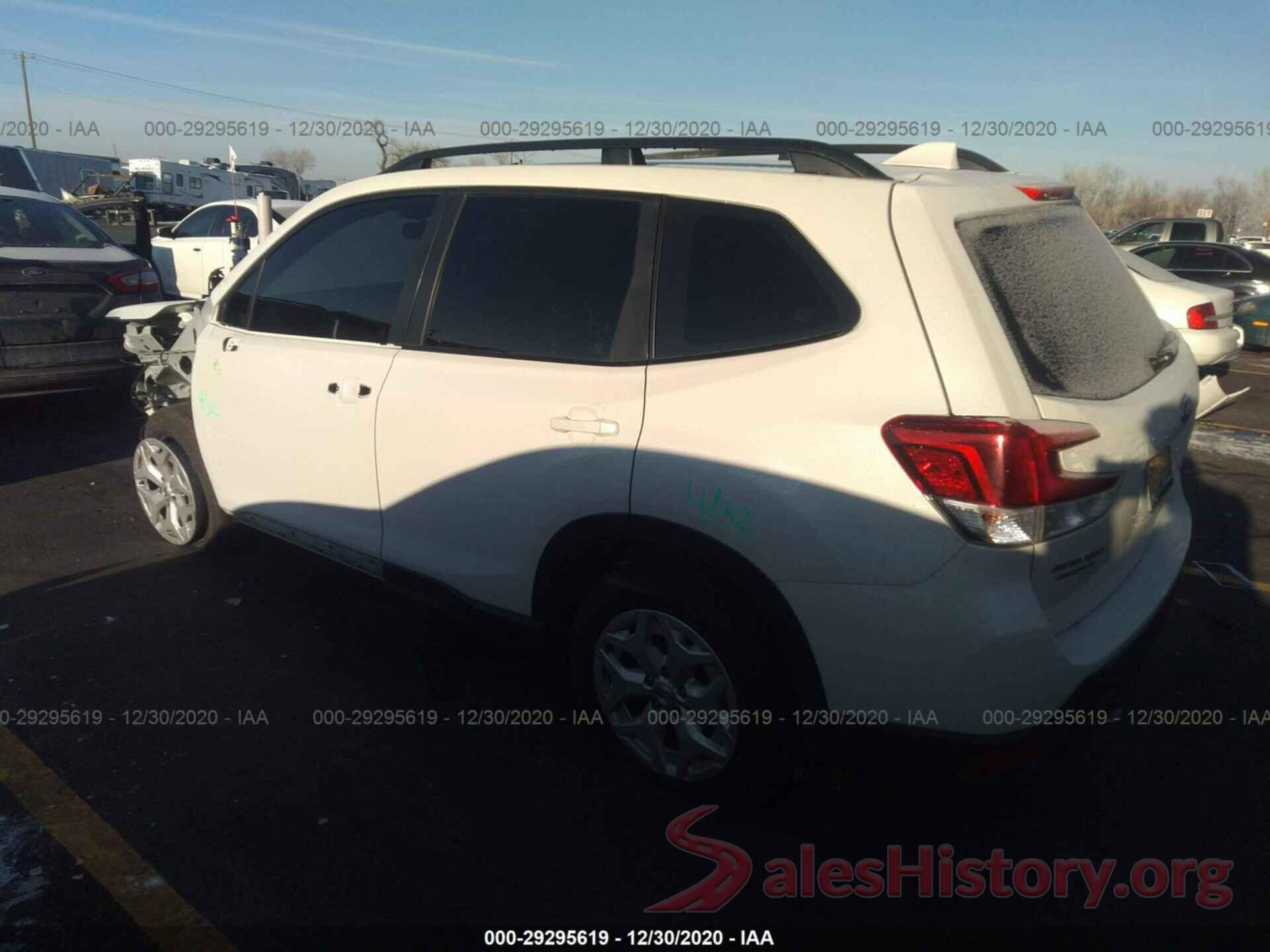 JF2SKACC0KH405960 2019 SUBARU FORESTER