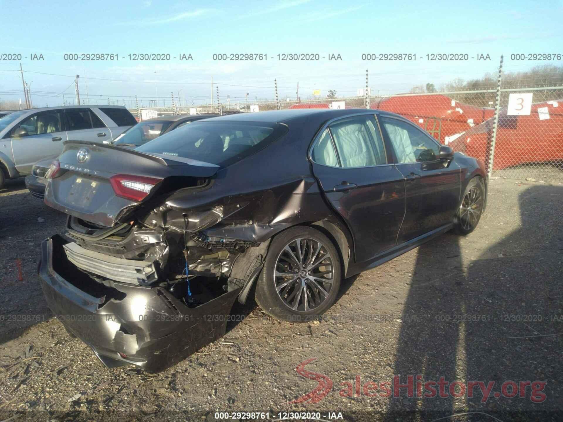 4T1B11HK5JU558496 2018 TOYOTA CAMRY