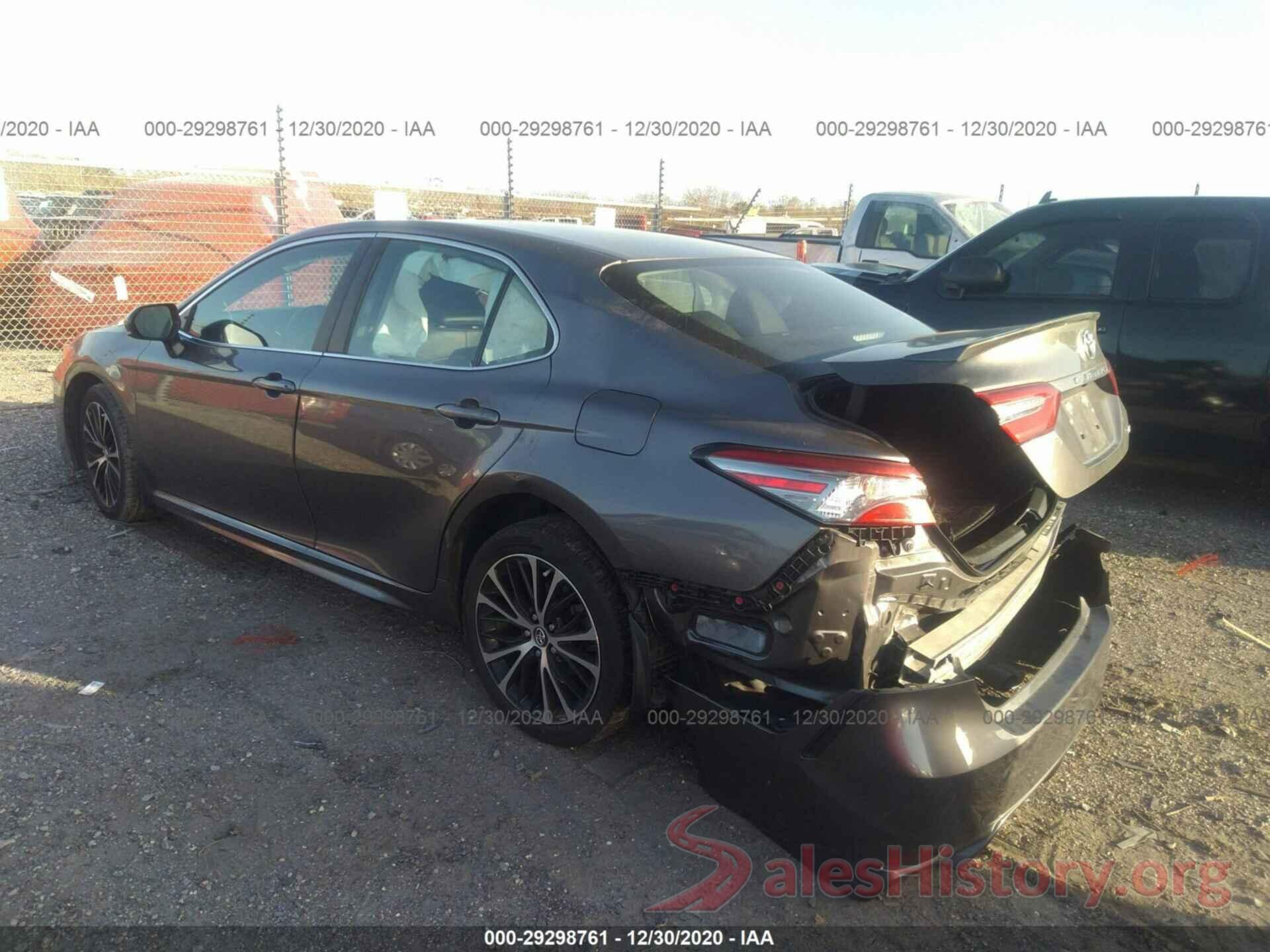 4T1B11HK5JU558496 2018 TOYOTA CAMRY