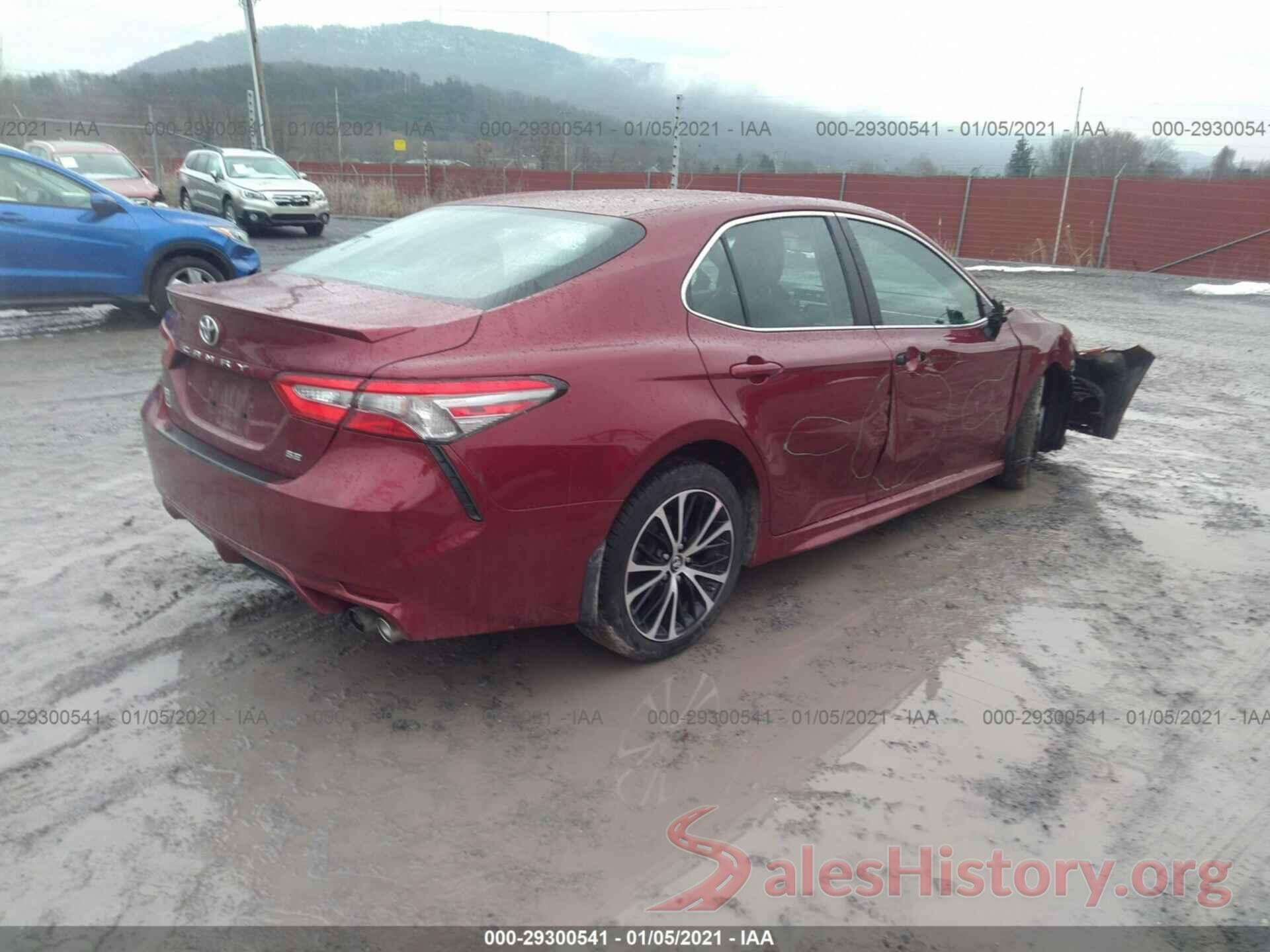 4T1B11HKXJU650185 2018 TOYOTA CAMRY