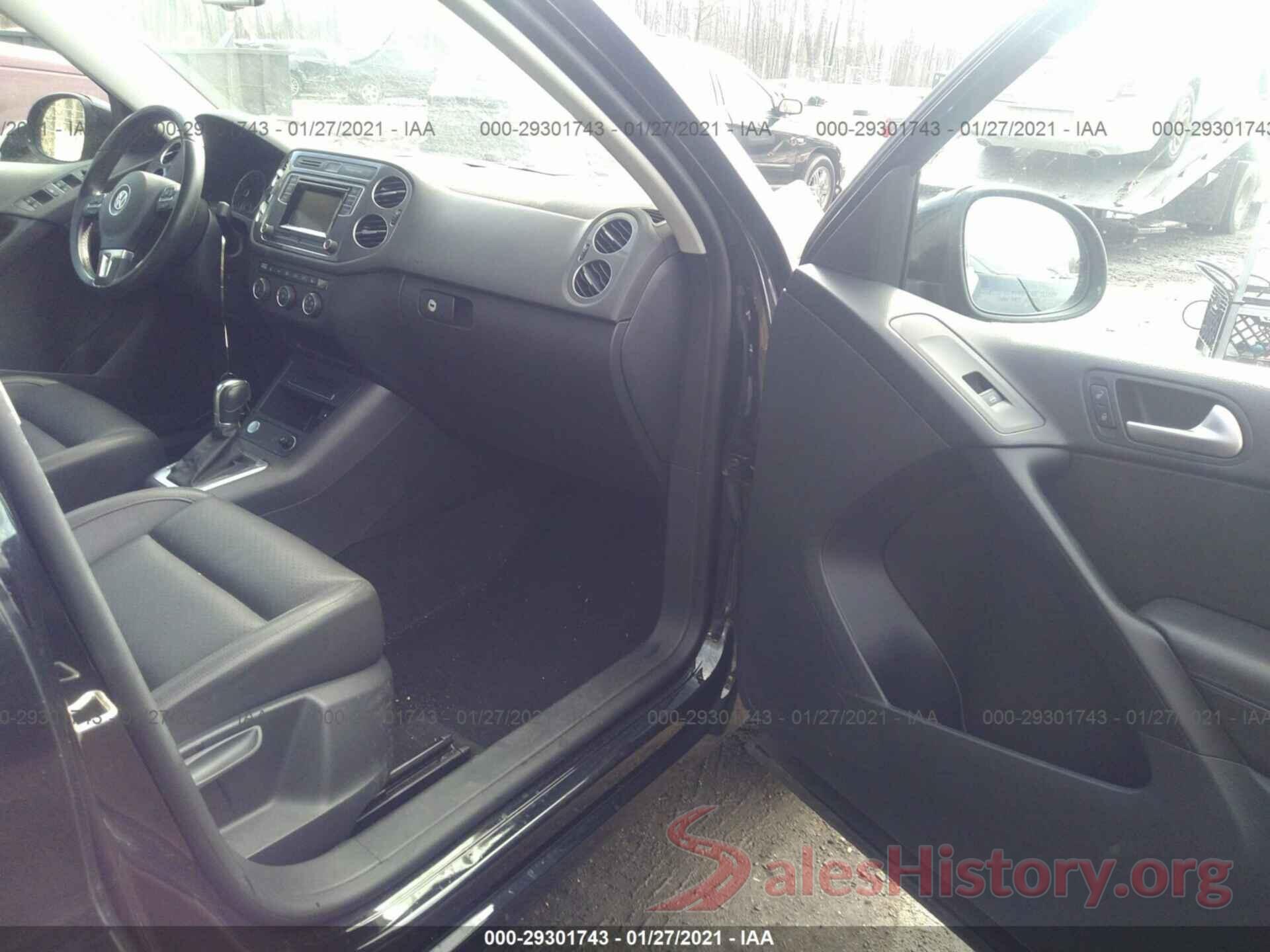 WVGAV7AX0GW518817 2016 VOLKSWAGEN TIGUAN