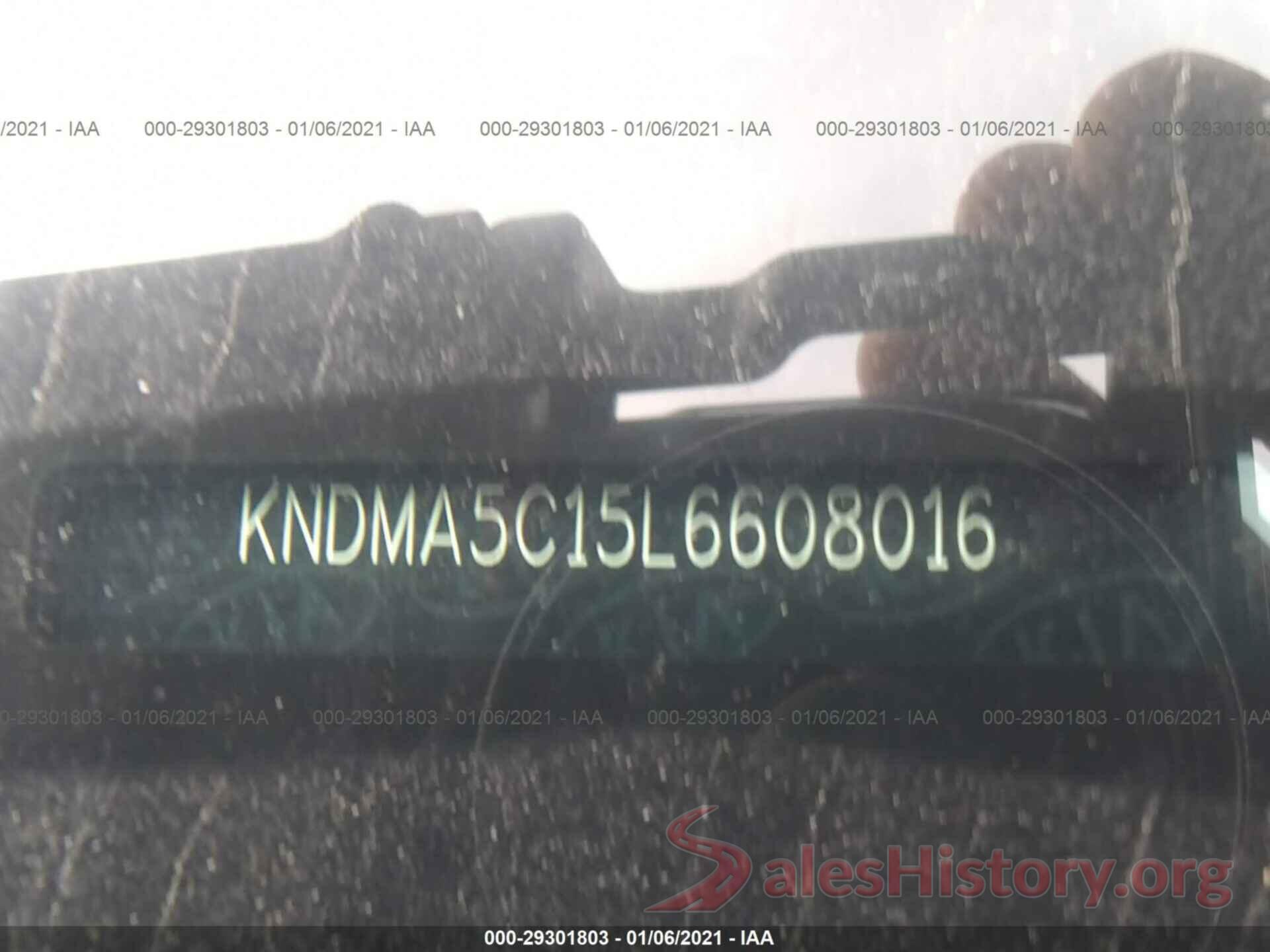 KNDMA5C15L6608016 2020 KIA SEDONA