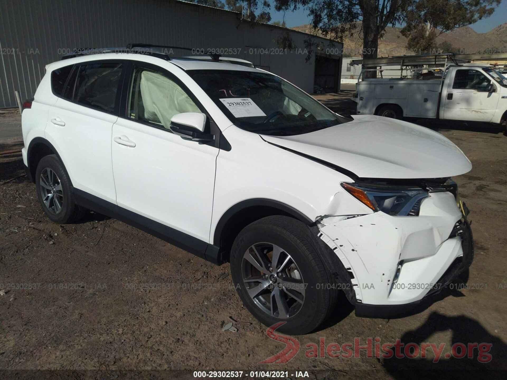 JTMWFREV0JJ190637 2018 TOYOTA RAV4