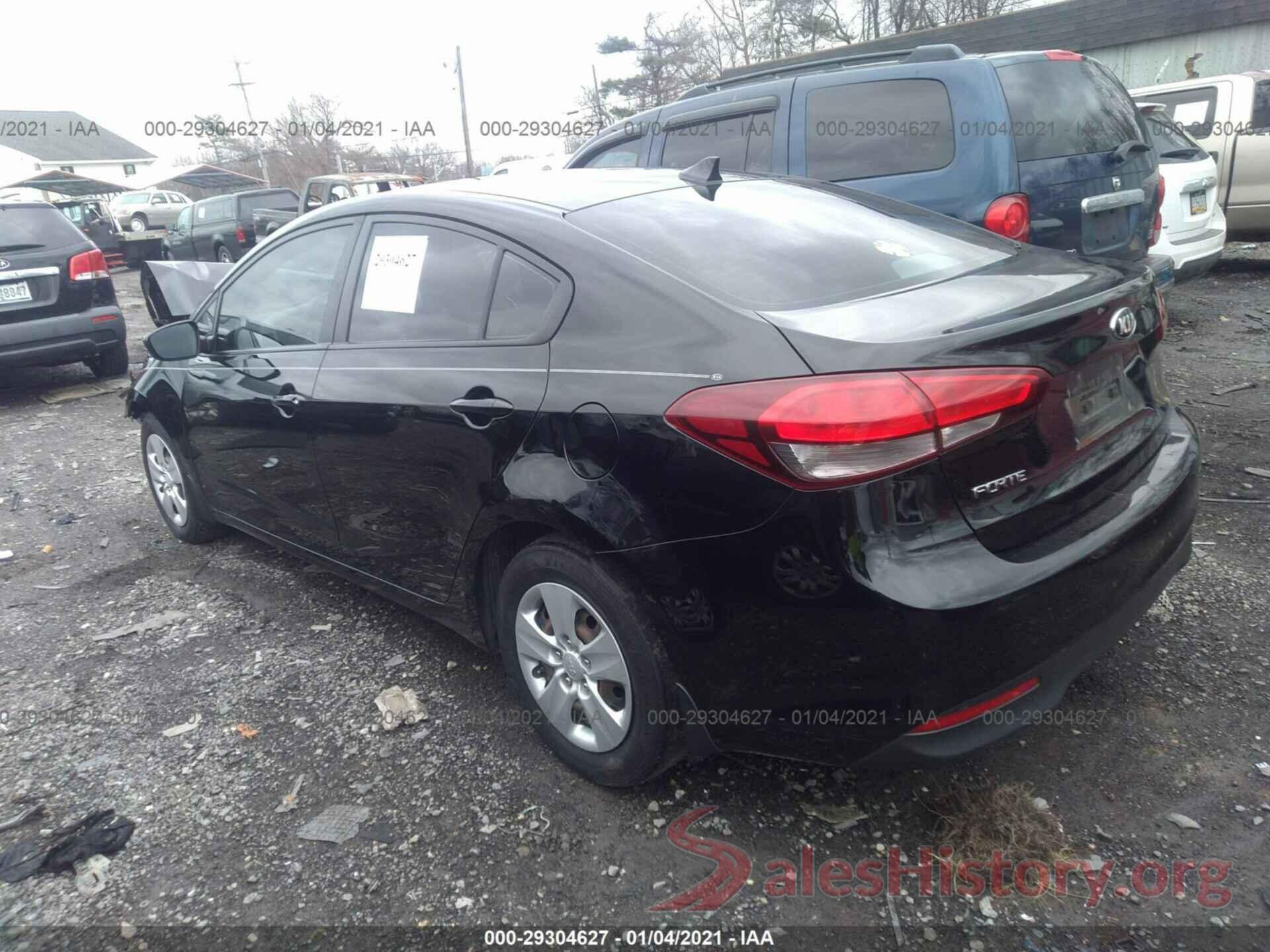 3KPFK4A71HE059424 2017 KIA FORTE