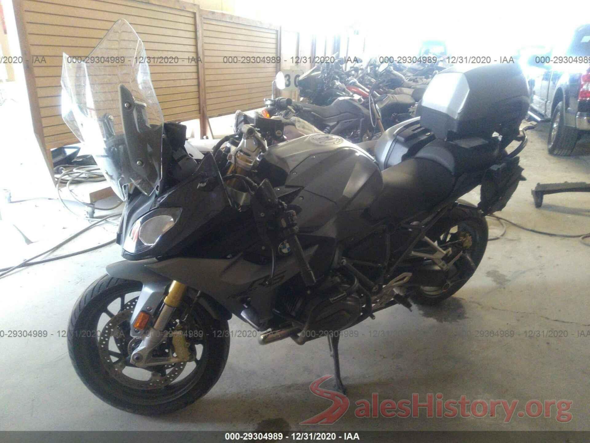 WB10A1503GZ378473 2016 BMW R1200