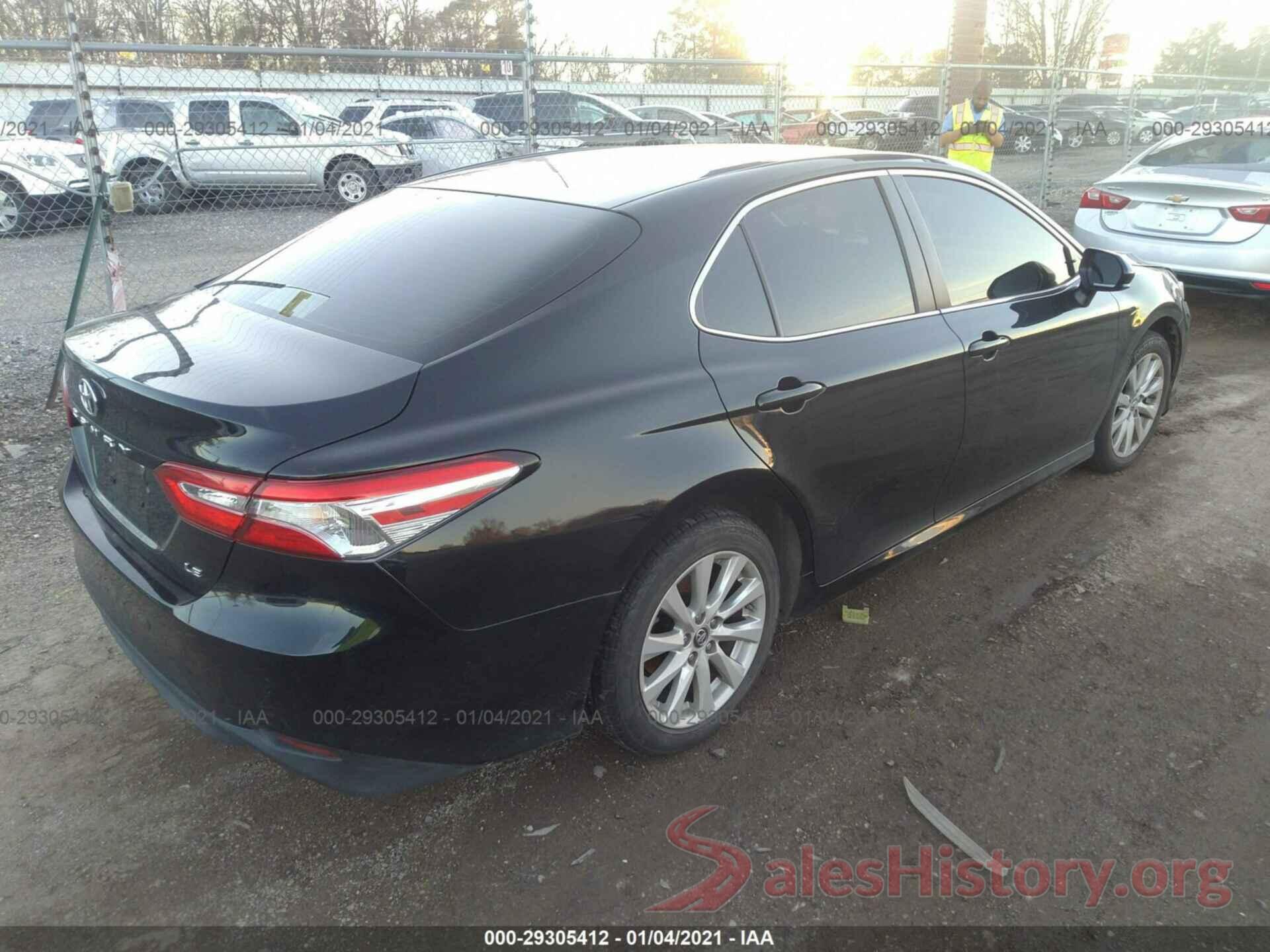 JTNB11HK0J3018432 2018 TOYOTA CAMRY