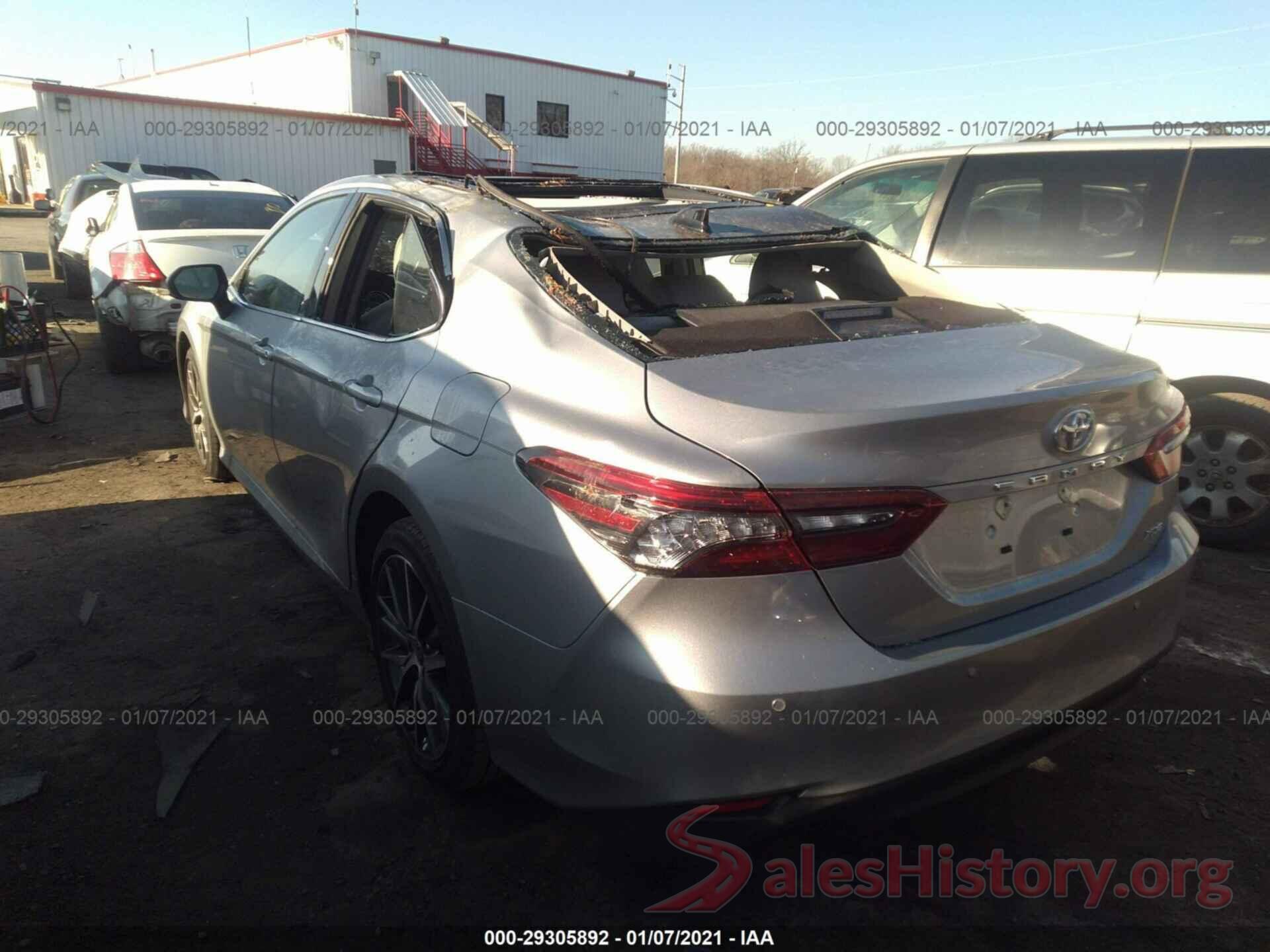 4T1F11AK7MU404338 2021 TOYOTA CAMRY