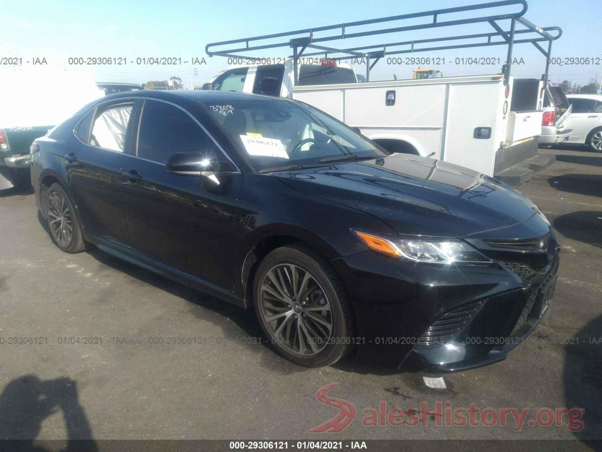 JTNB11HK4J3069013 2018 TOYOTA CAMRY