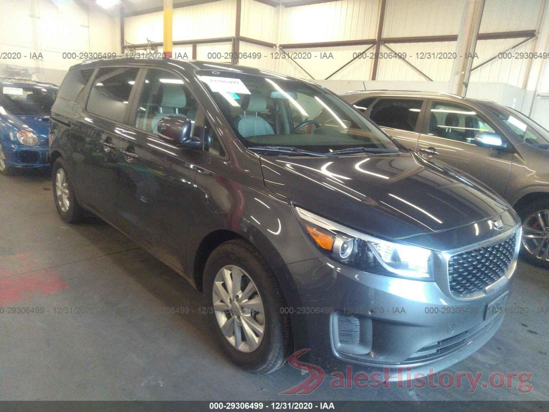 KNDMB5C12H6337923 2017 KIA SEDONA