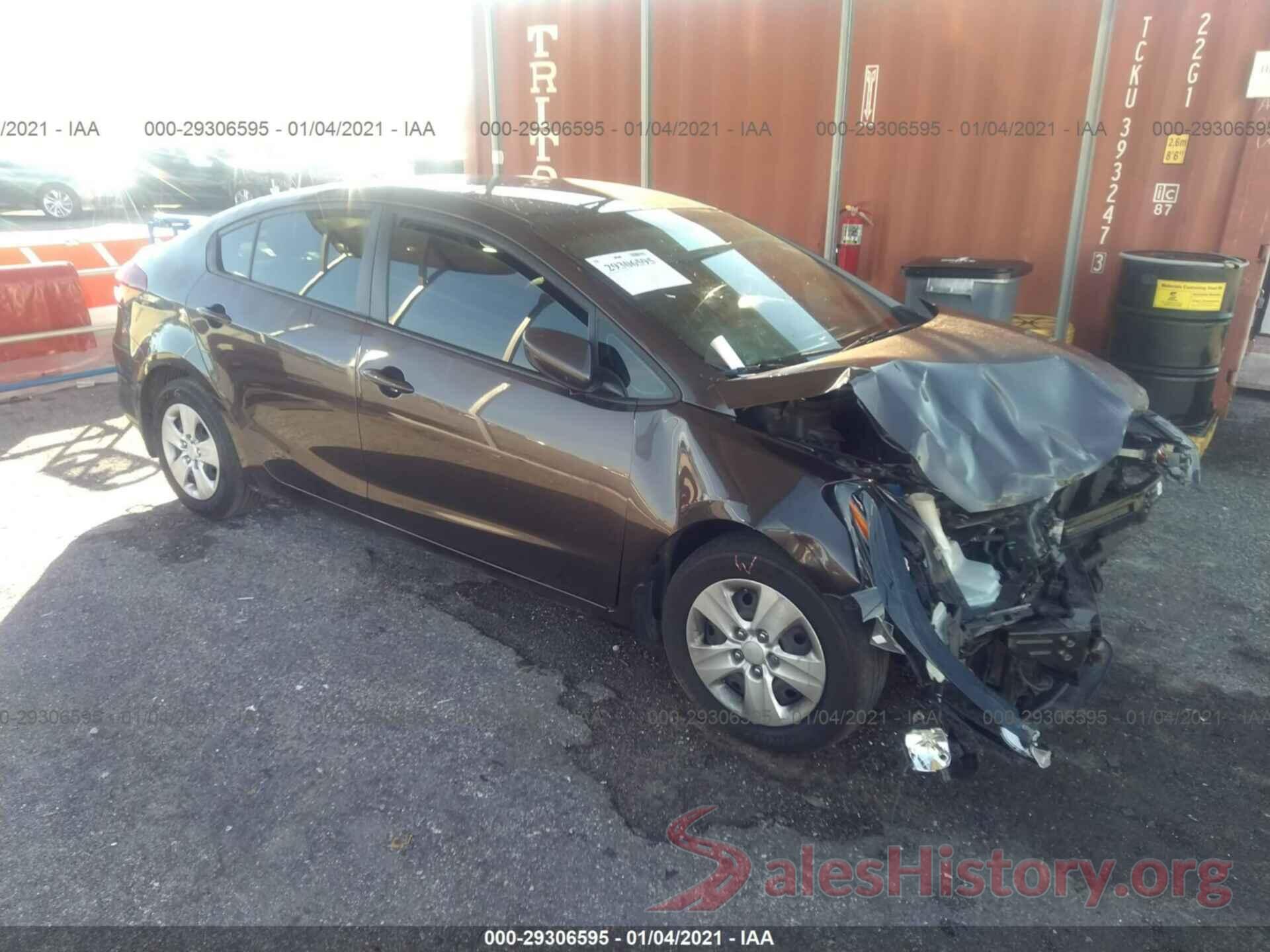 3KPFK4A71JE204399 2018 KIA FORTE