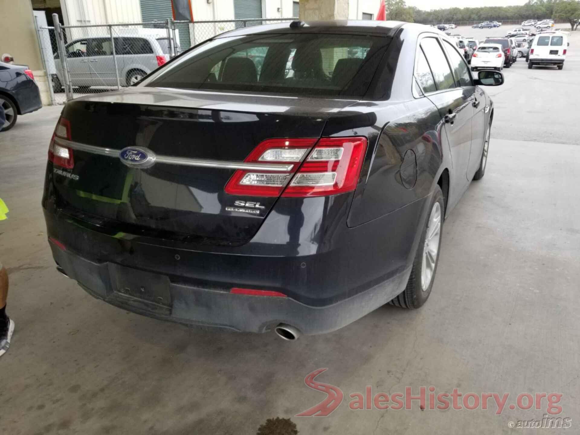 1FAHP2E8XJG131573 2018 FORD TAURUS