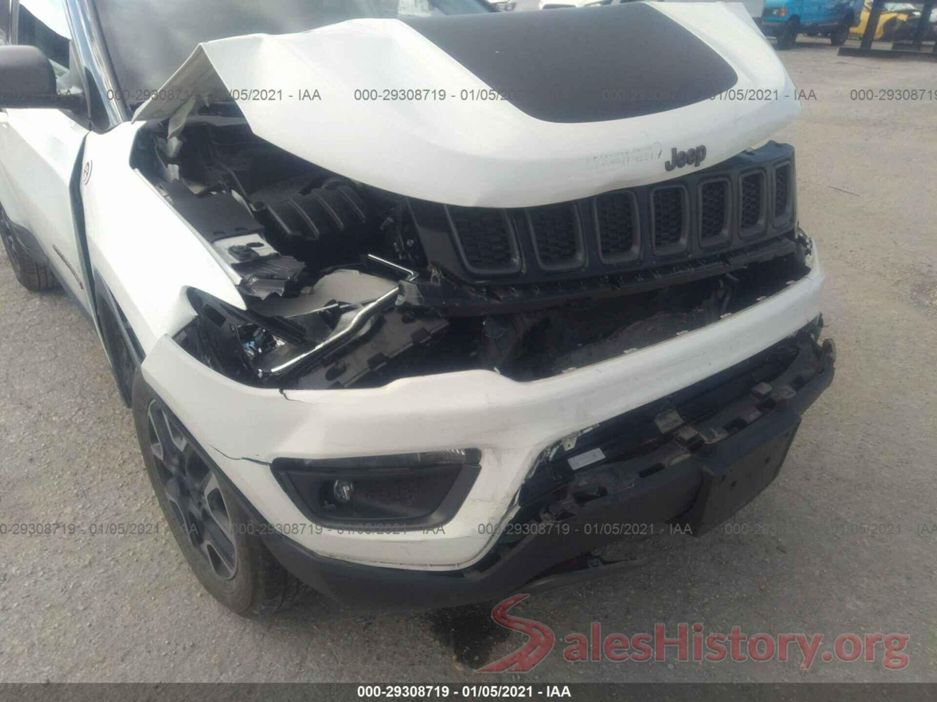 3C4NJDDB2KT671780 2019 JEEP COMPASS