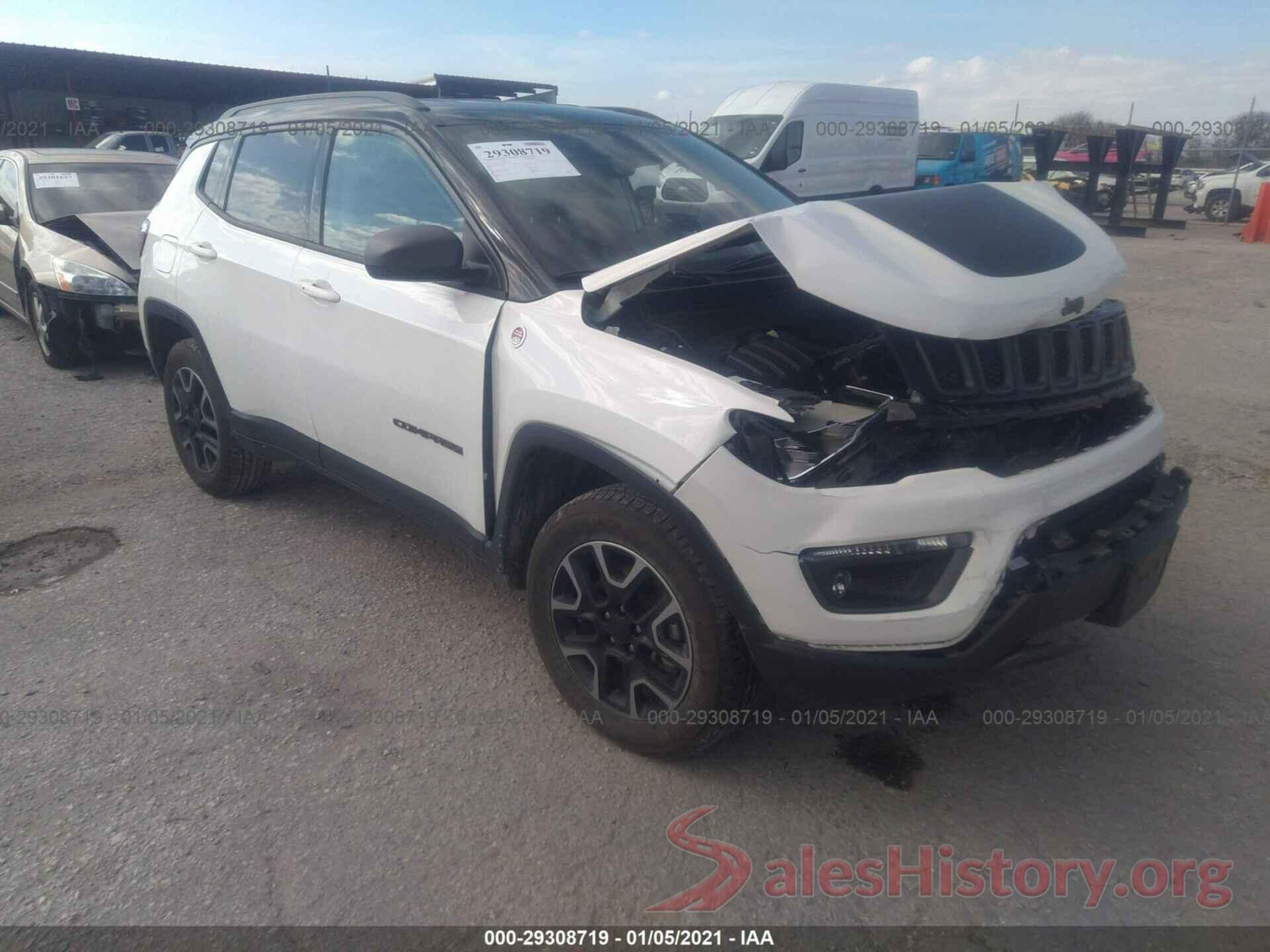 3C4NJDDB2KT671780 2019 JEEP COMPASS