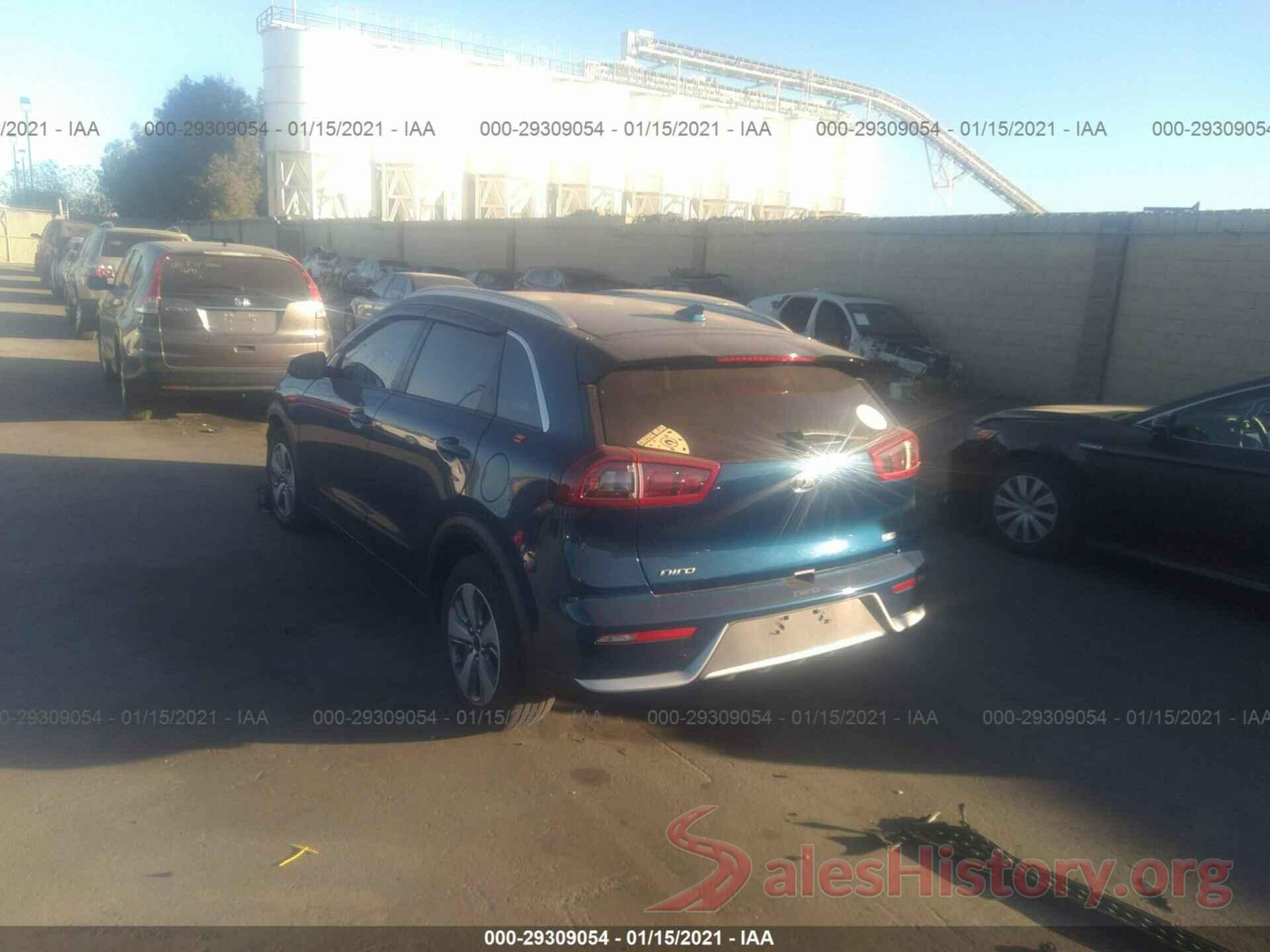 KNDCB3LC7K5265504 2019 KIA NIRO