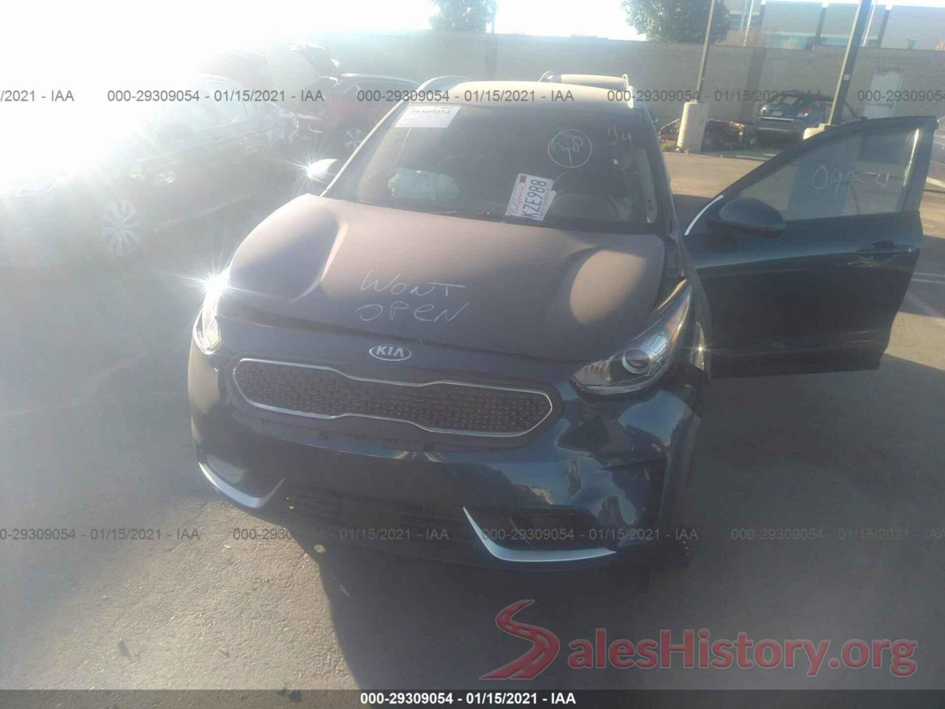 KNDCB3LC7K5265504 2019 KIA NIRO