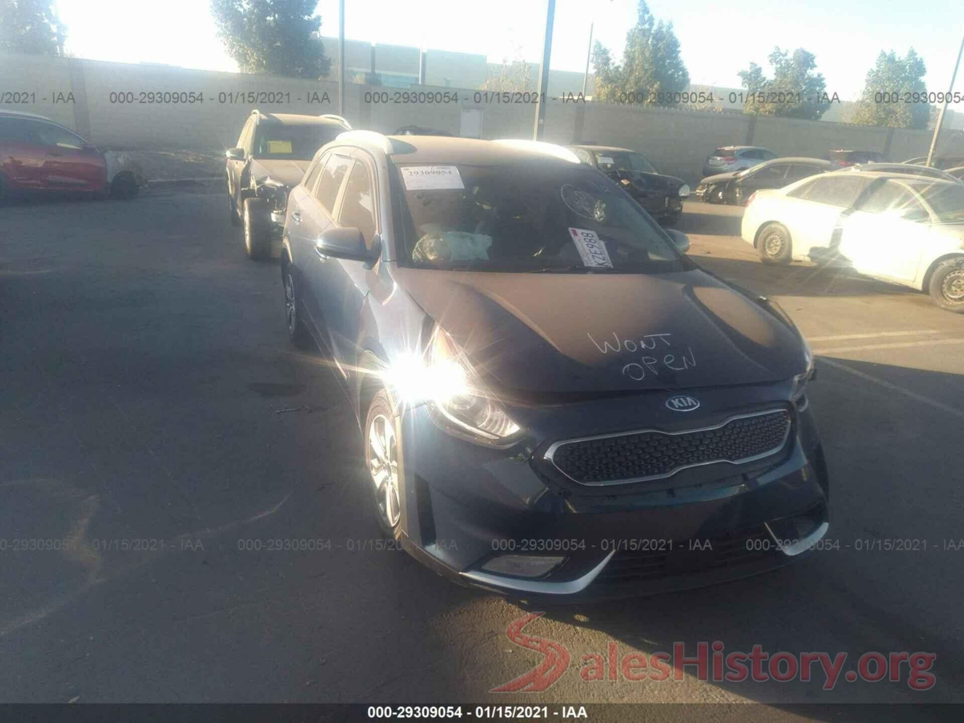 KNDCB3LC7K5265504 2019 KIA NIRO