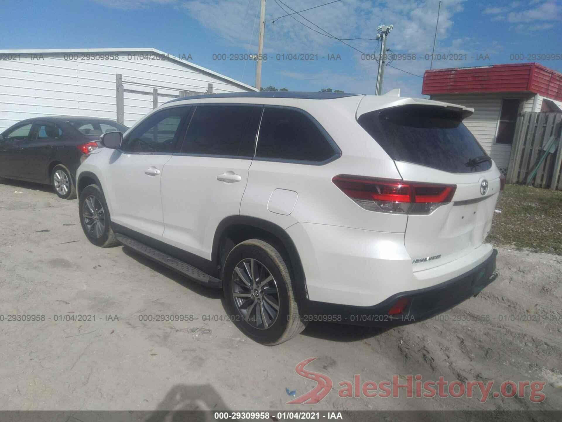 5TDKZRFH2KS558772 2019 TOYOTA HIGHLANDER