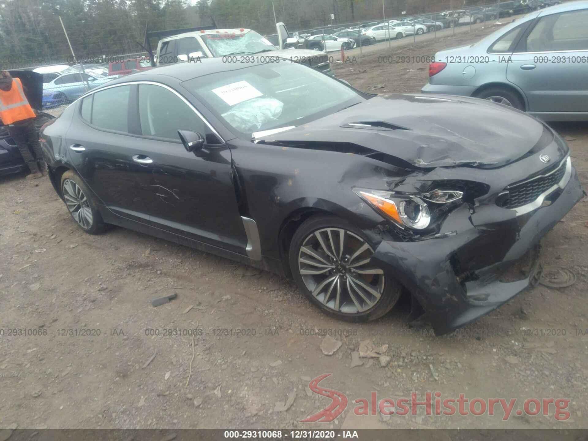 KNAE15LAXK6047666 2019 KIA STINGER