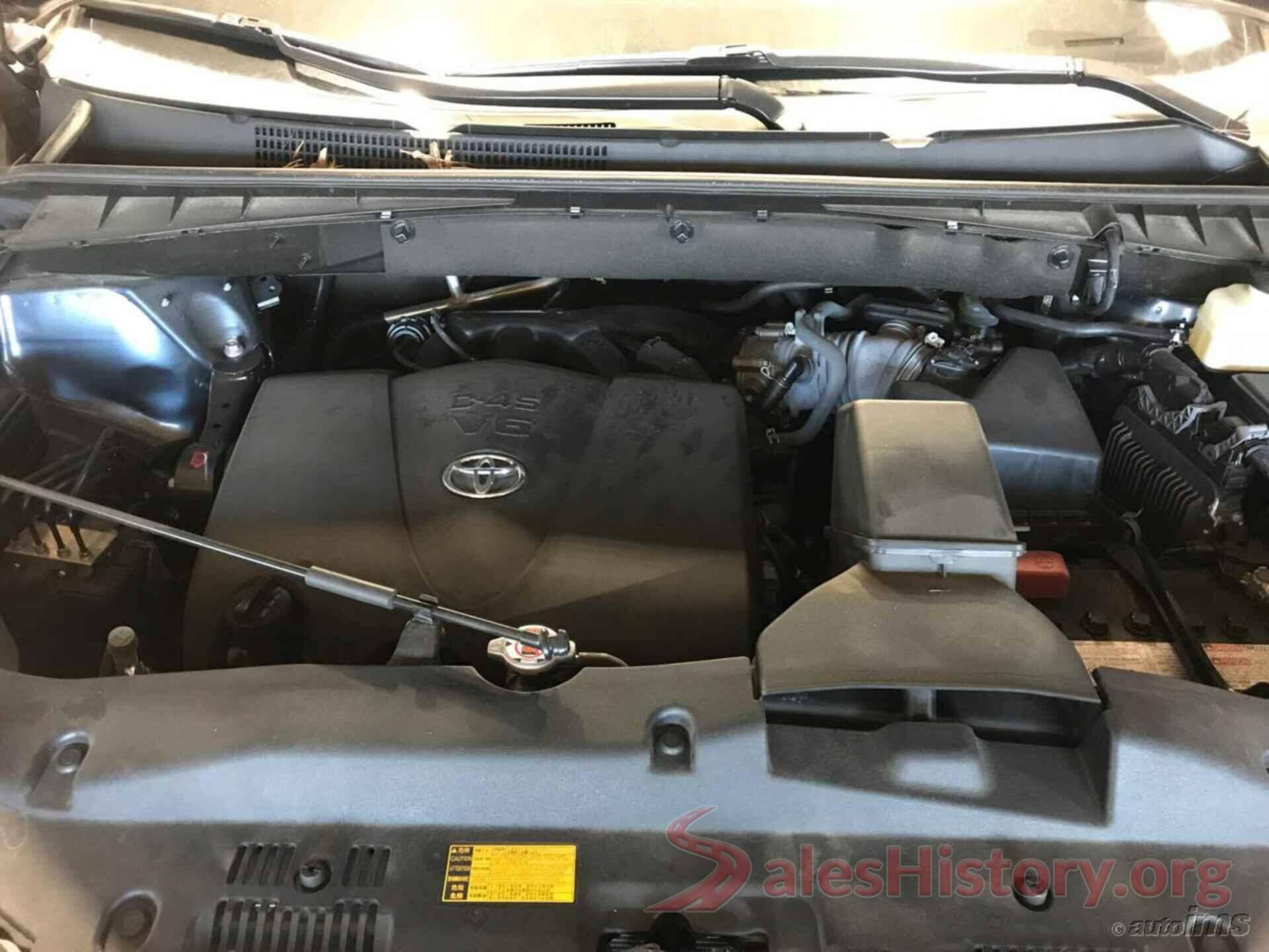 5TDJZRFH0JS850219 2018 TOYOTA HIGHLANDER