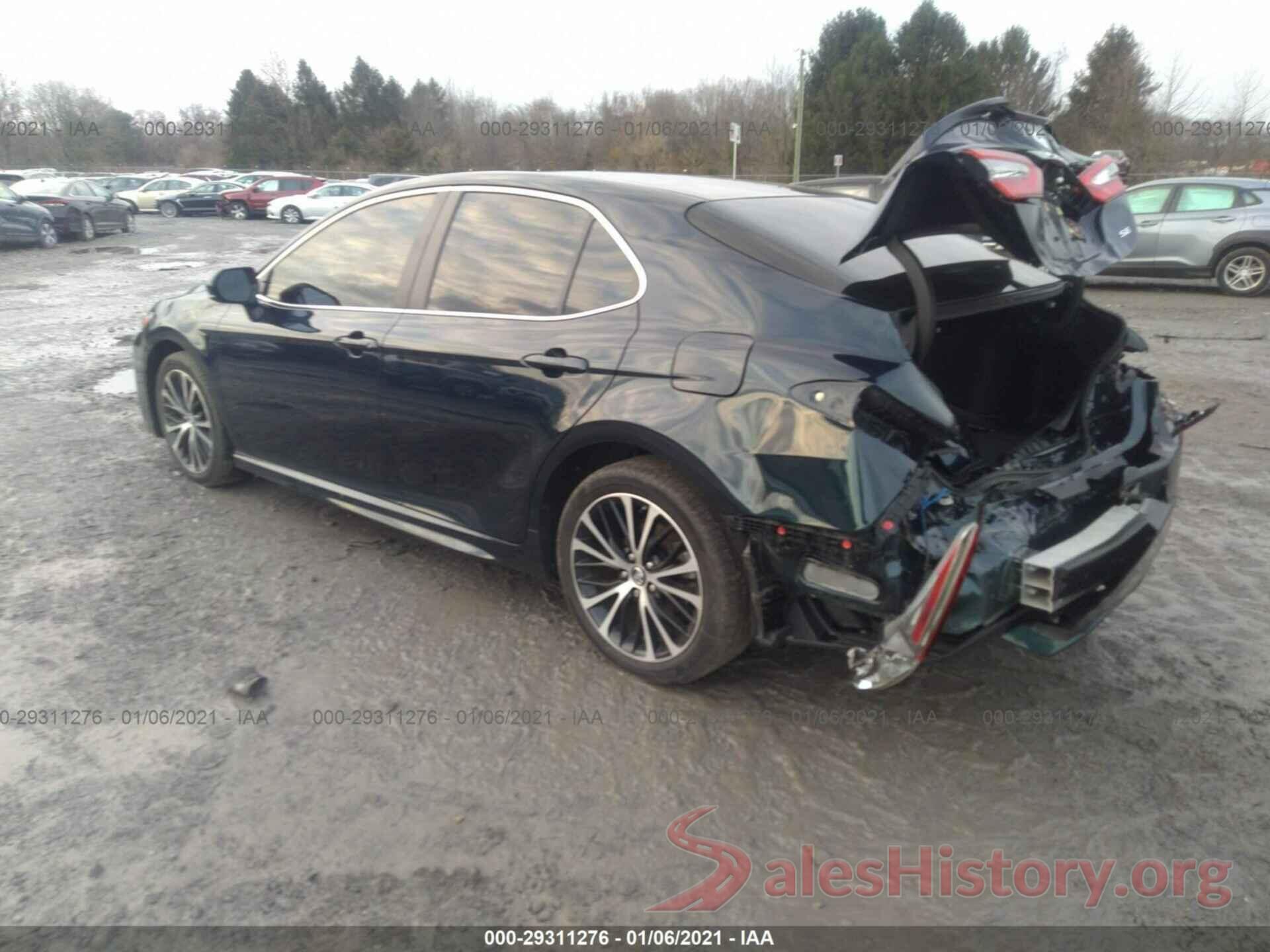 4T1B11HK4JU591053 2018 TOYOTA CAMRY