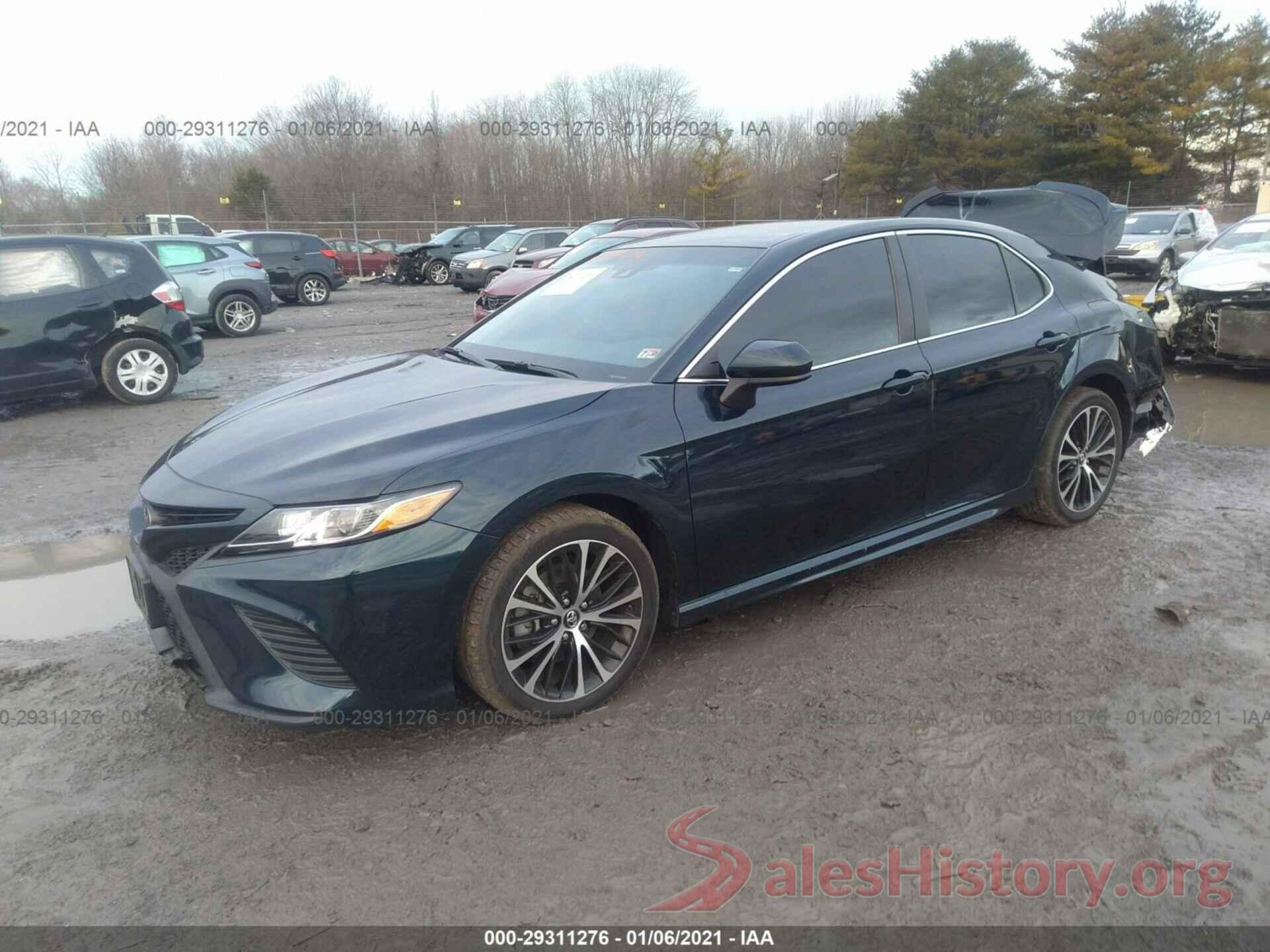 4T1B11HK4JU591053 2018 TOYOTA CAMRY