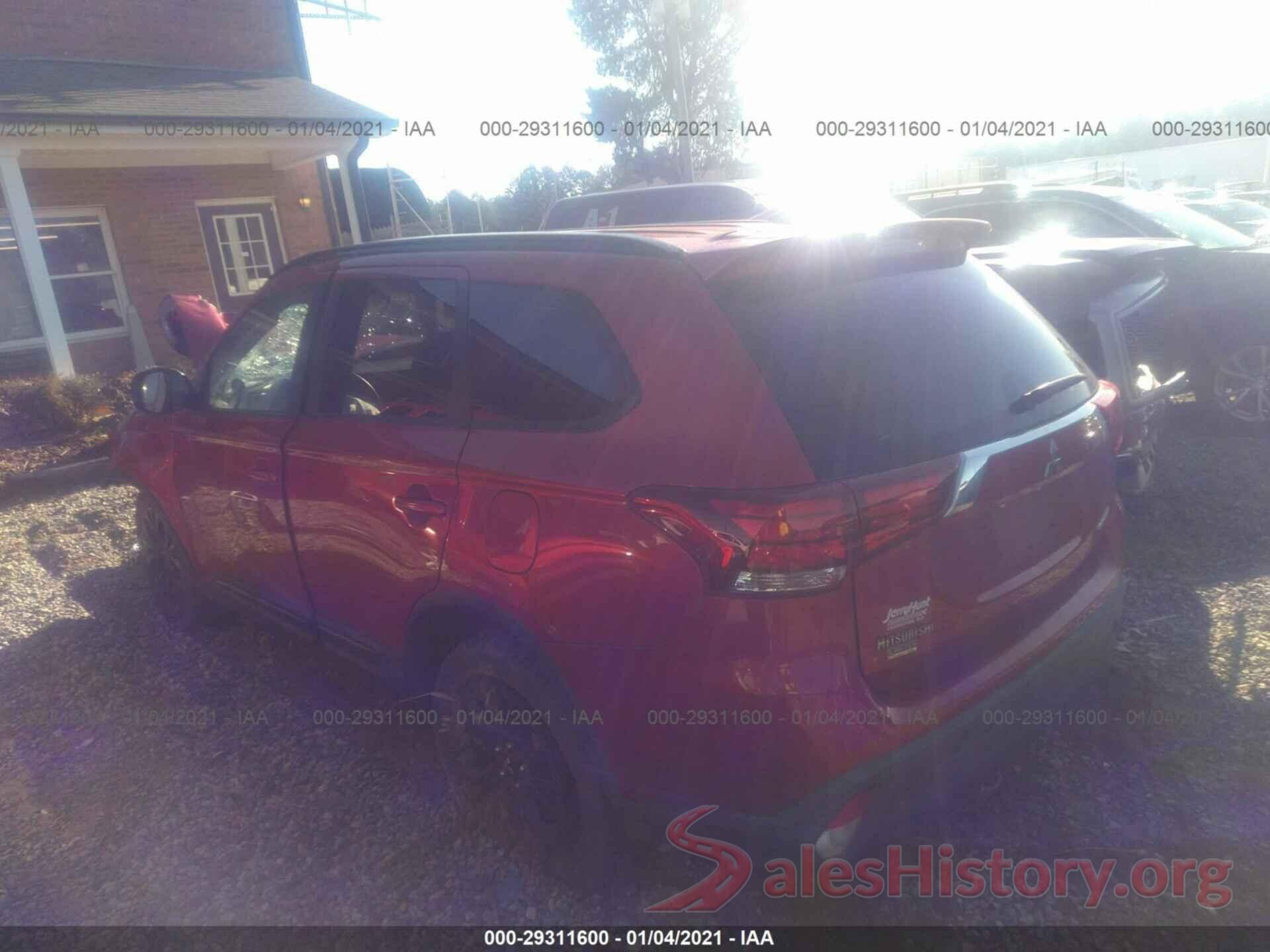 JA4AD3A33JZ030359 2018 MITSUBISHI OUTLANDER