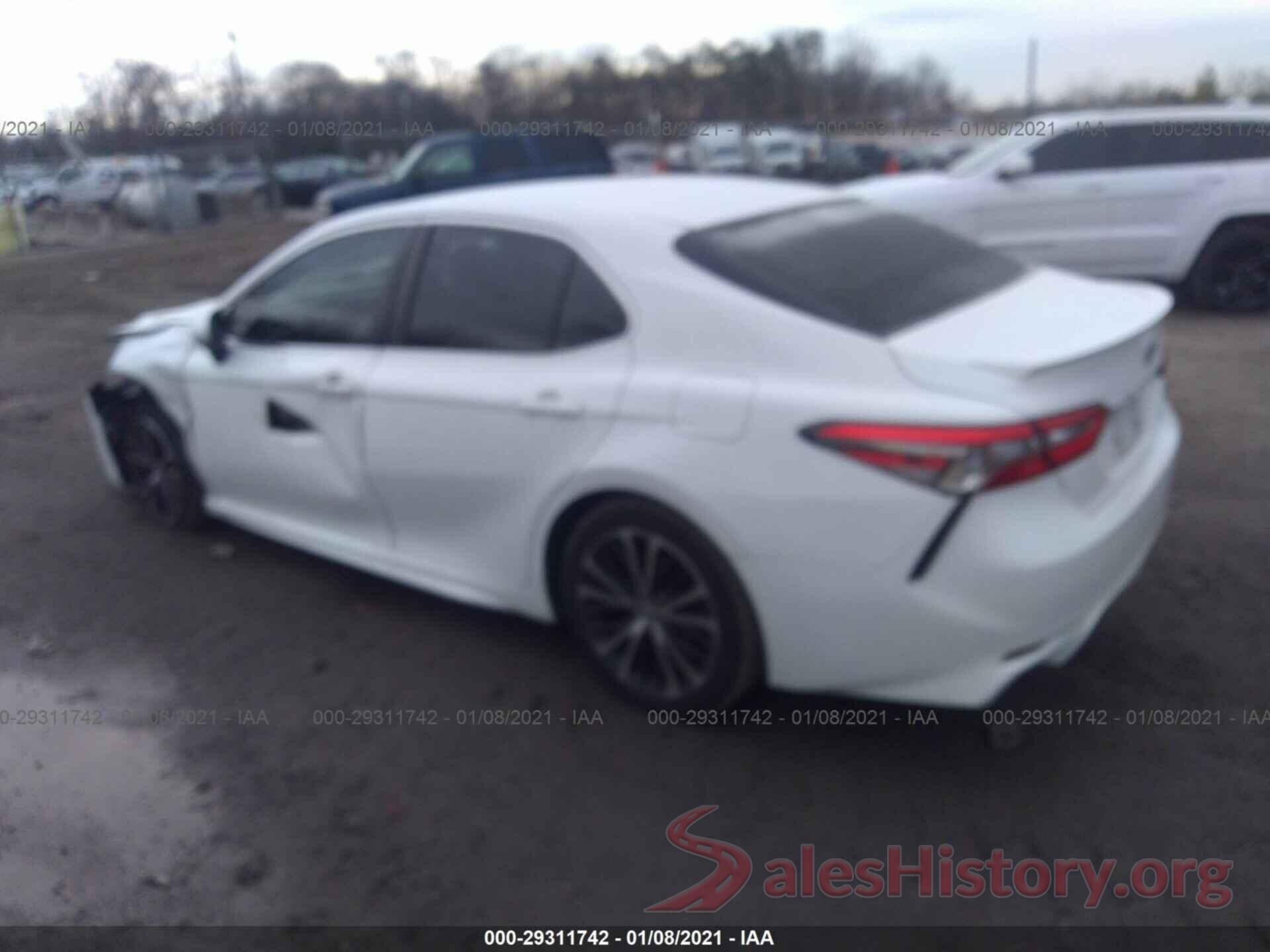 JTNB11HK2J3021669 2018 TOYOTA CAMRY