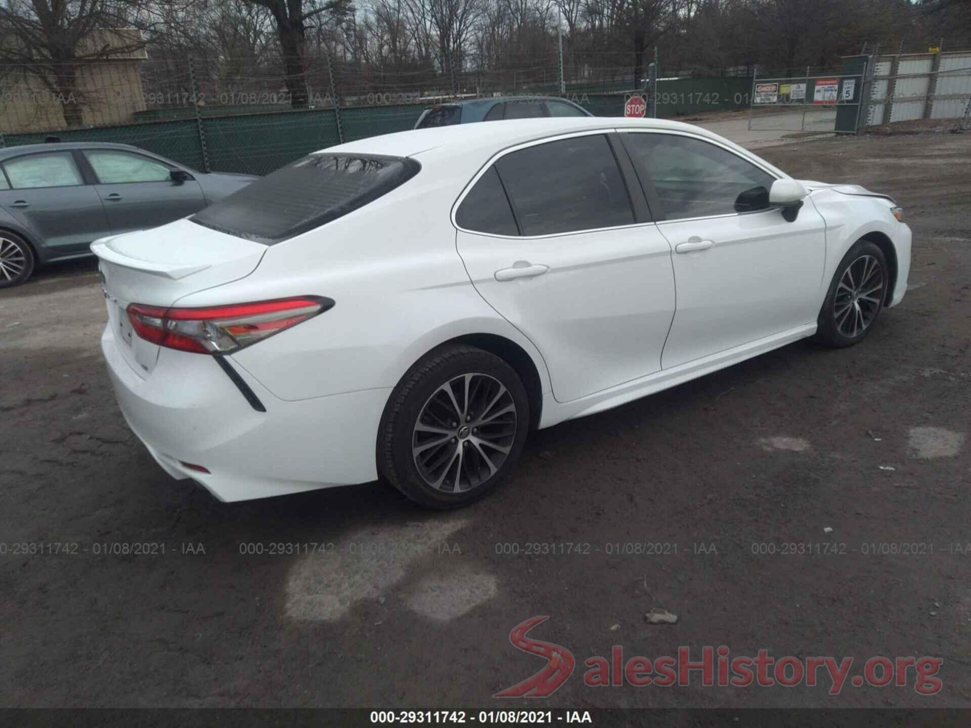 JTNB11HK2J3021669 2018 TOYOTA CAMRY