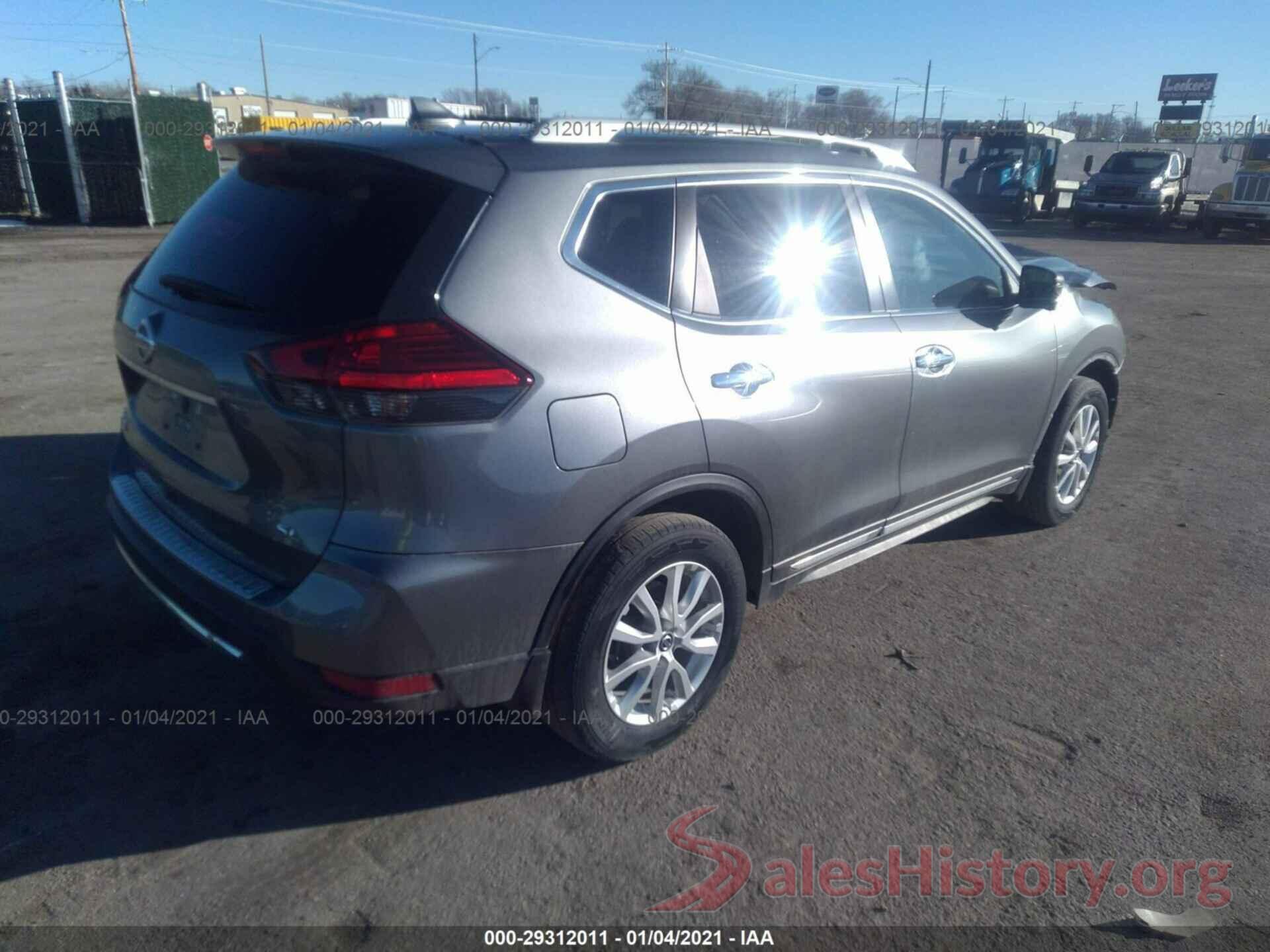 5N1AT2MT8HC884738 2017 NISSAN ROGUE