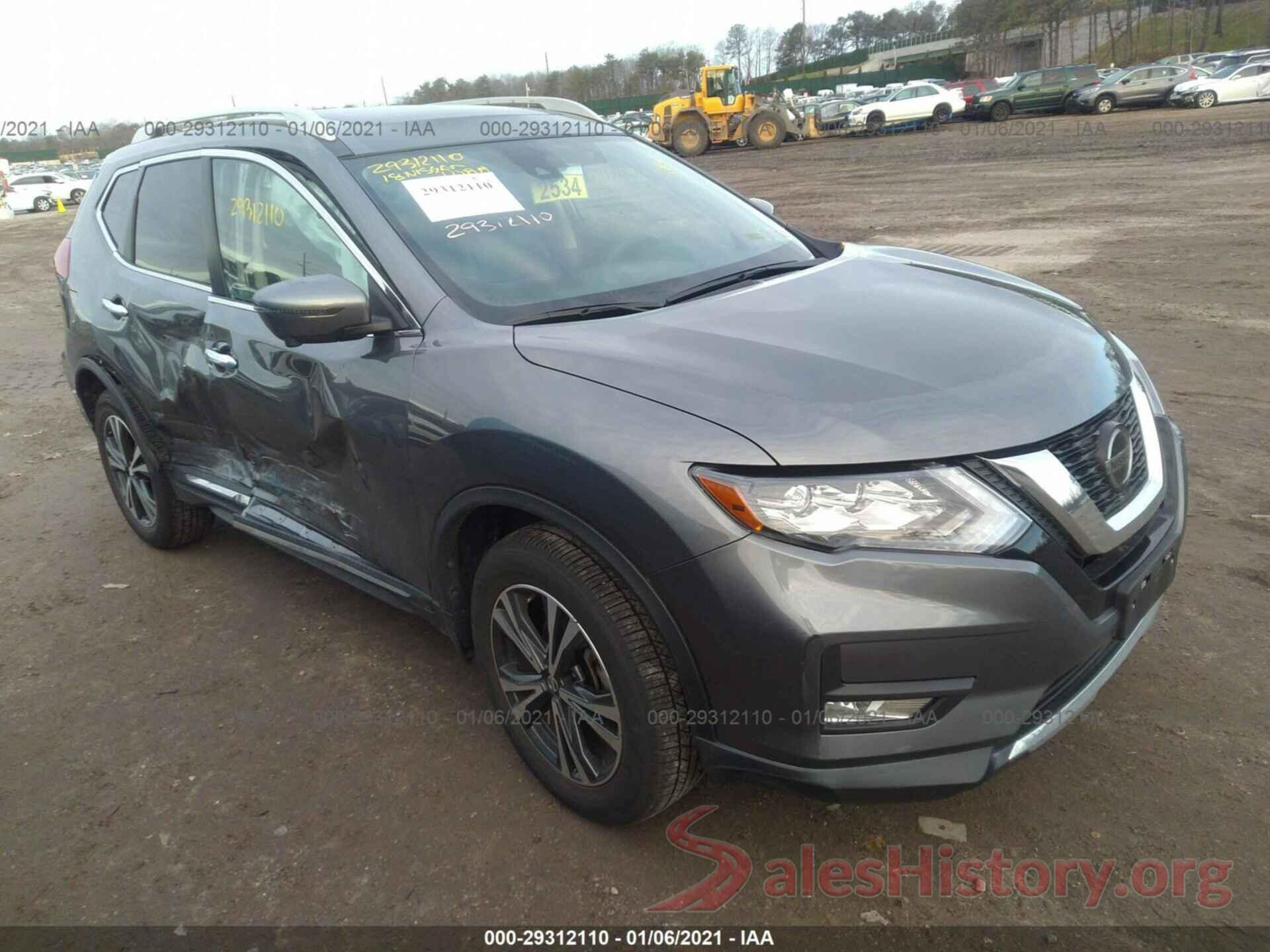 5N1AT2MV4JC810563 2018 NISSAN ROGUE