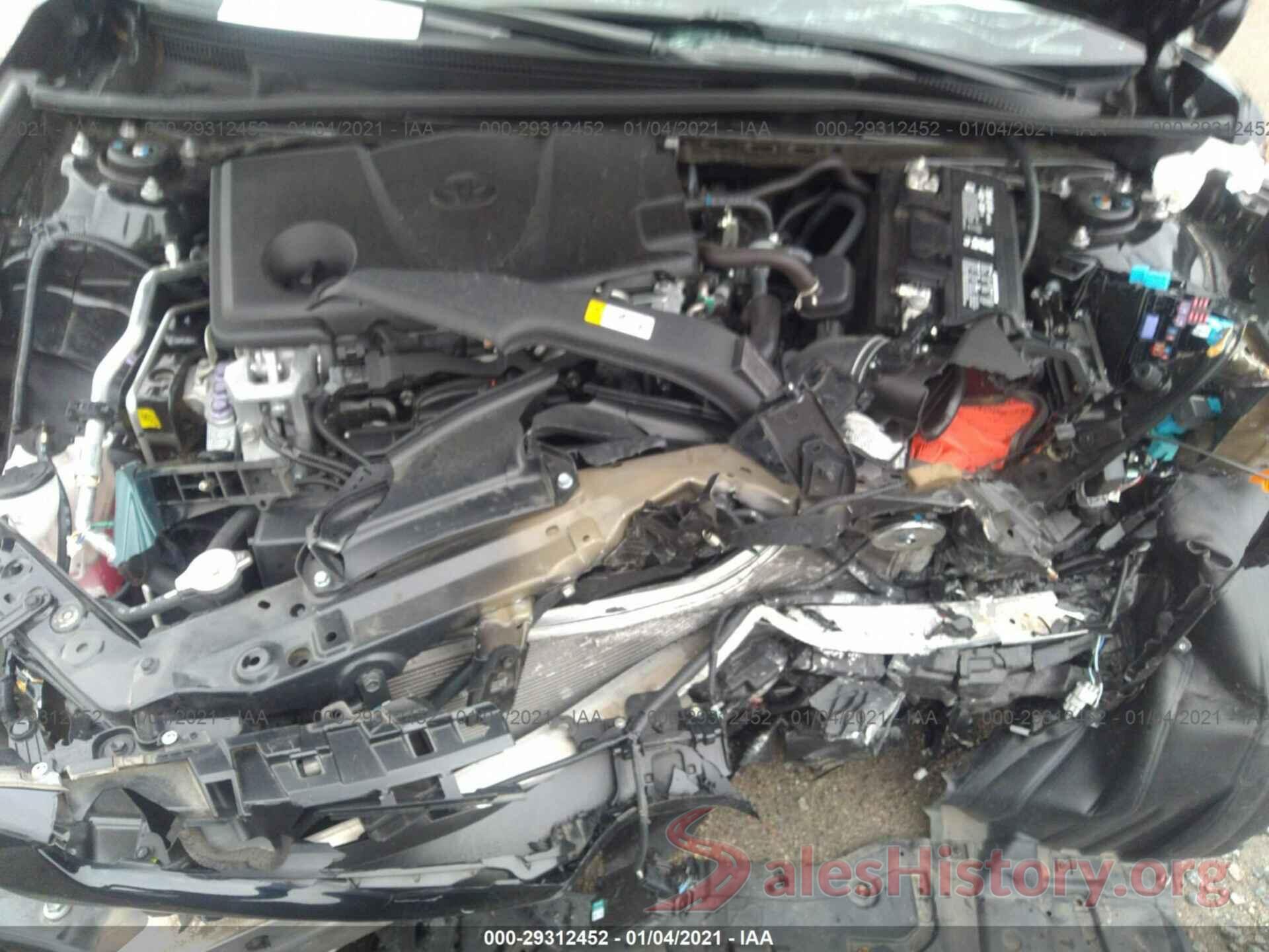 4T1B11HK0JU090015 2018 TOYOTA CAMRY