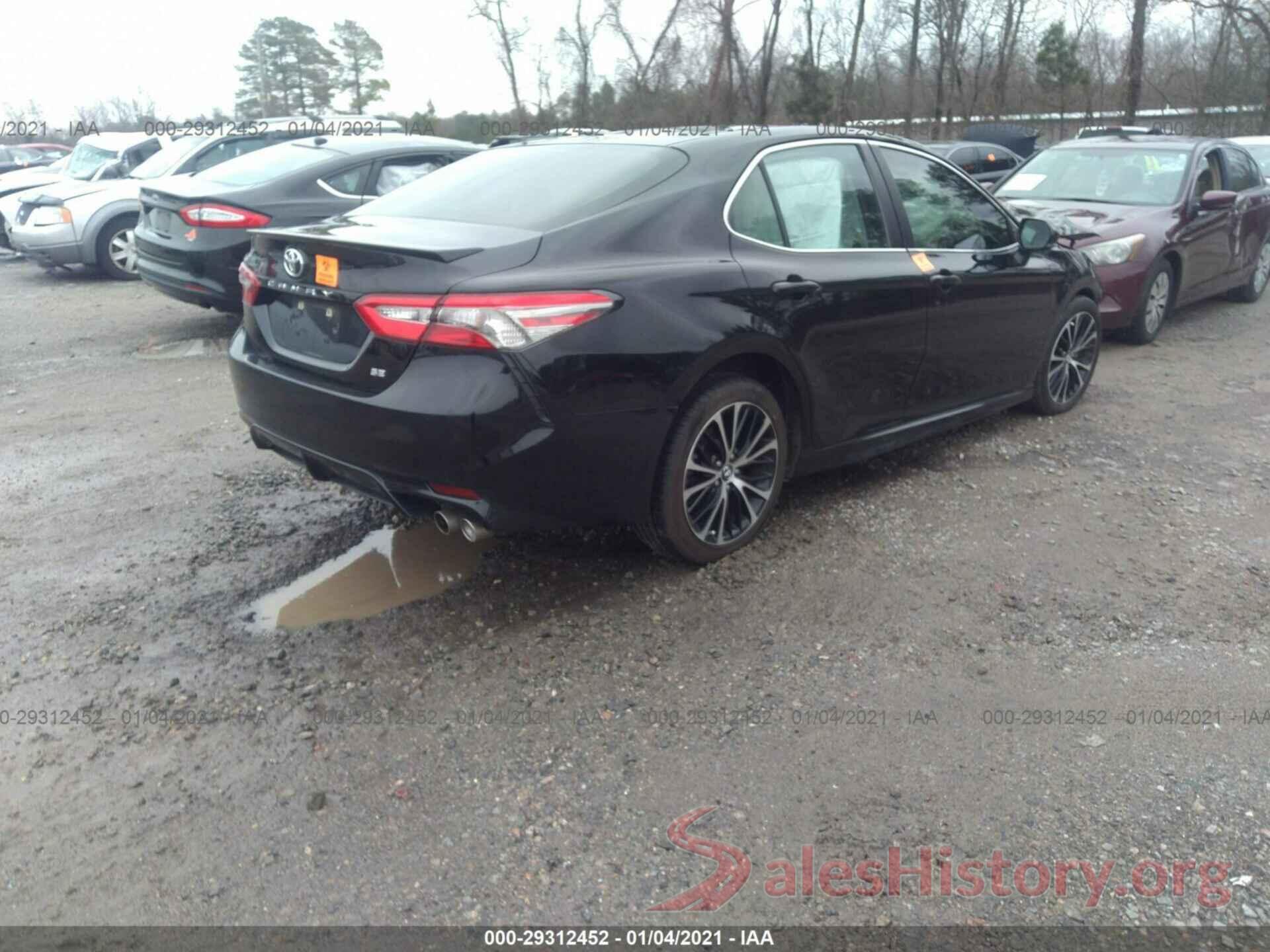 4T1B11HK0JU090015 2018 TOYOTA CAMRY