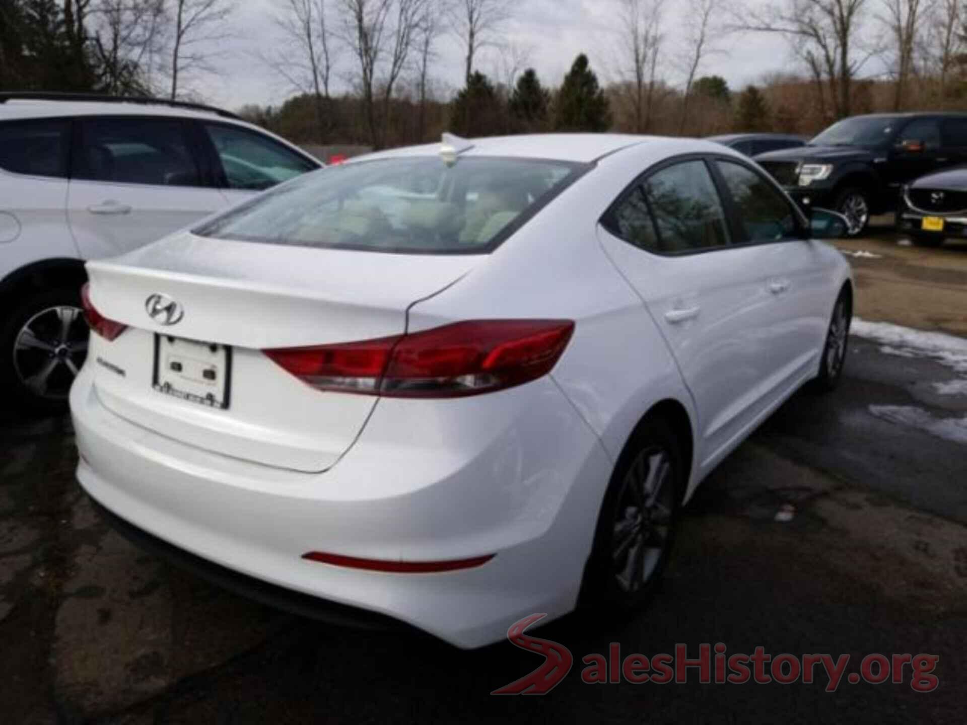 5NPD84LF2JH309104 2018 HYUNDAI ELANTRA