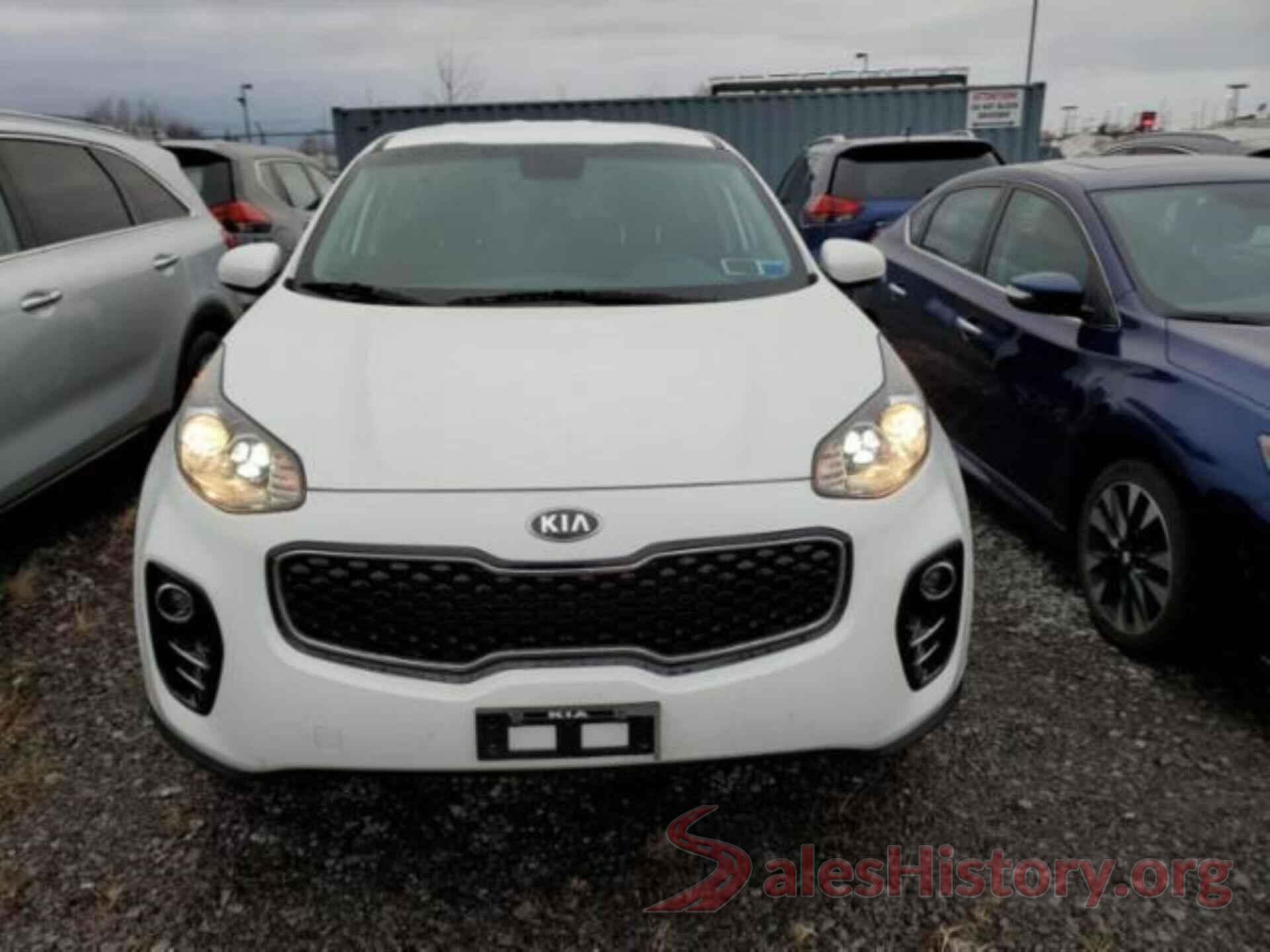 KNDPMCAC7J7413863 2018 KIA SPORTAGE