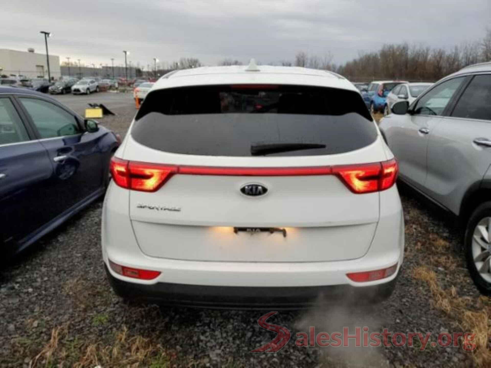 KNDPMCAC7J7413863 2018 KIA SPORTAGE