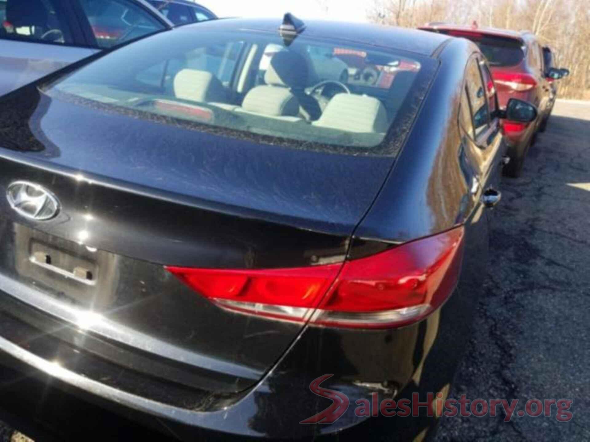 5NPD84LF6JH262711 2018 HYUNDAI ELANTRA