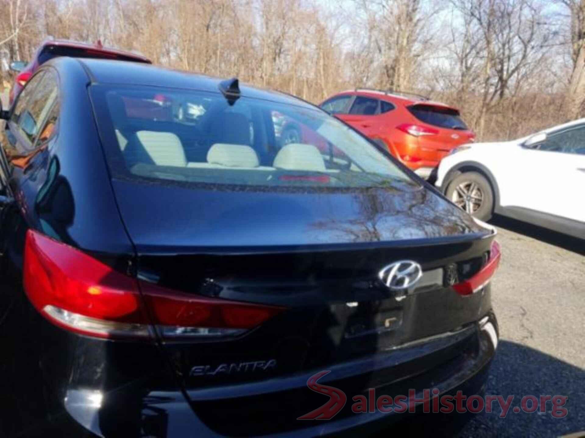 5NPD84LF6JH262711 2018 HYUNDAI ELANTRA