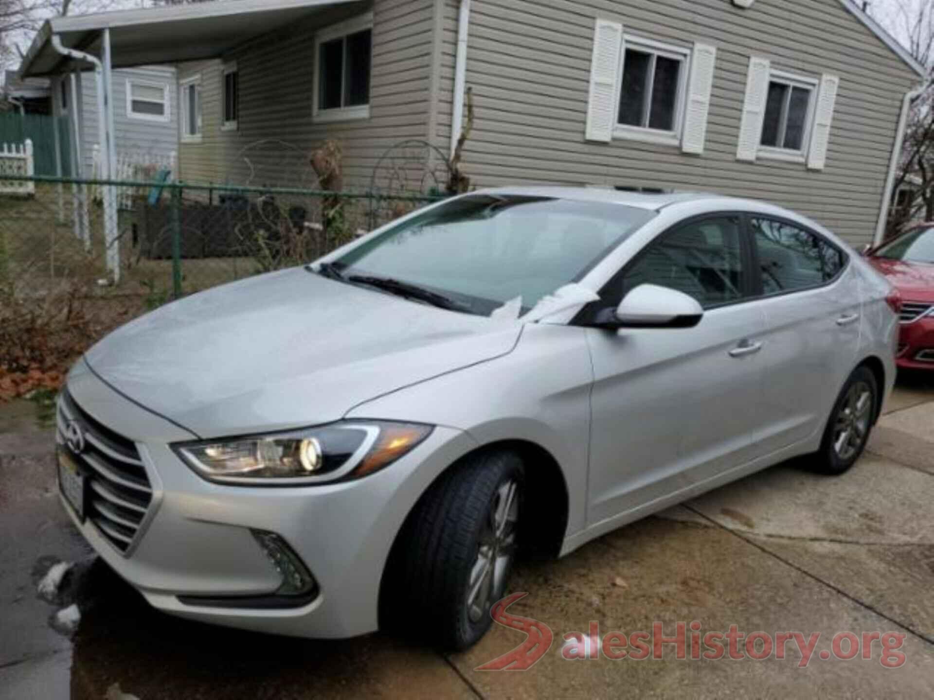 5NPD84LF0JH220373 2018 HYUNDAI ELANTRA