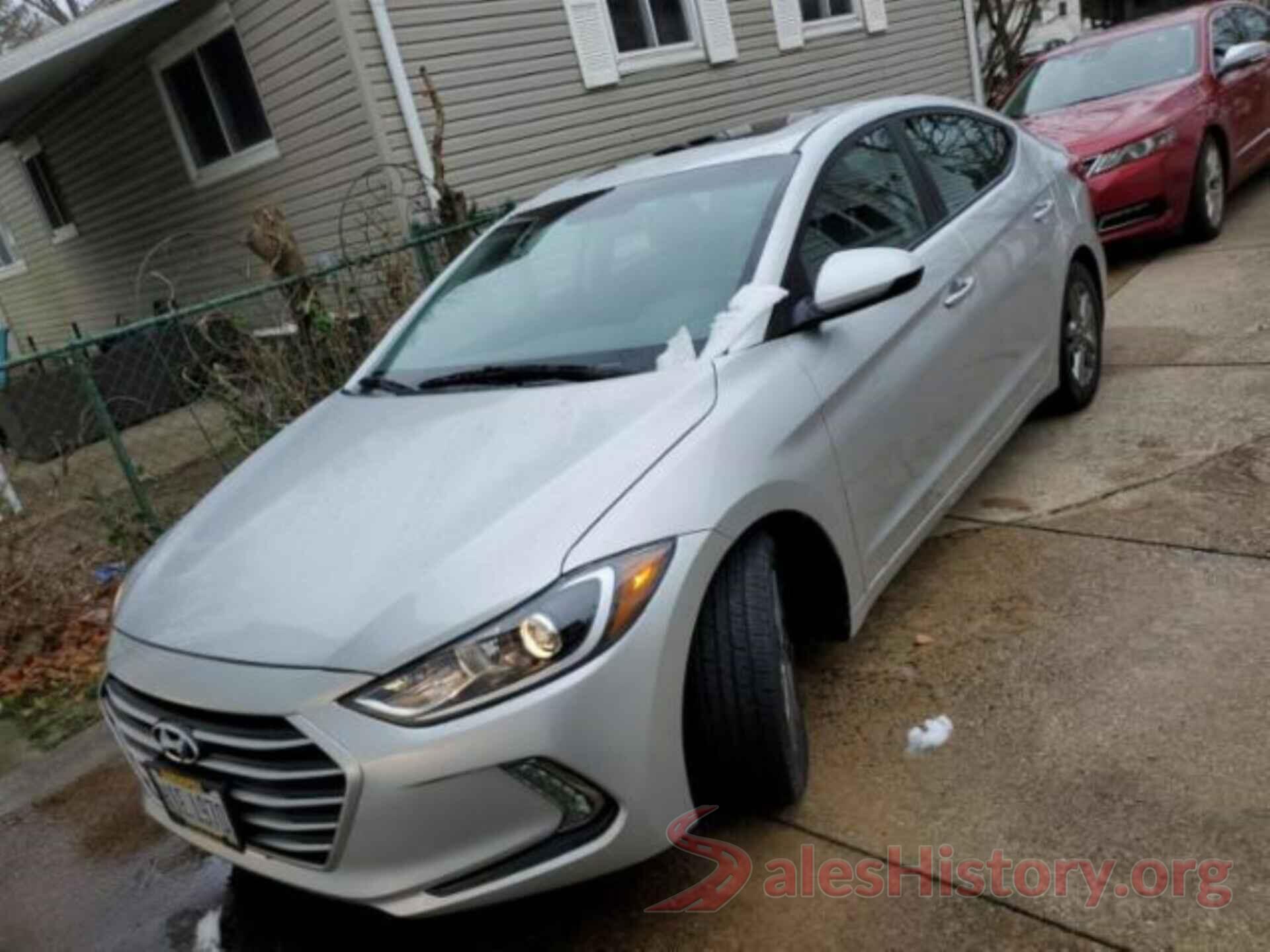 5NPD84LF0JH220373 2018 HYUNDAI ELANTRA