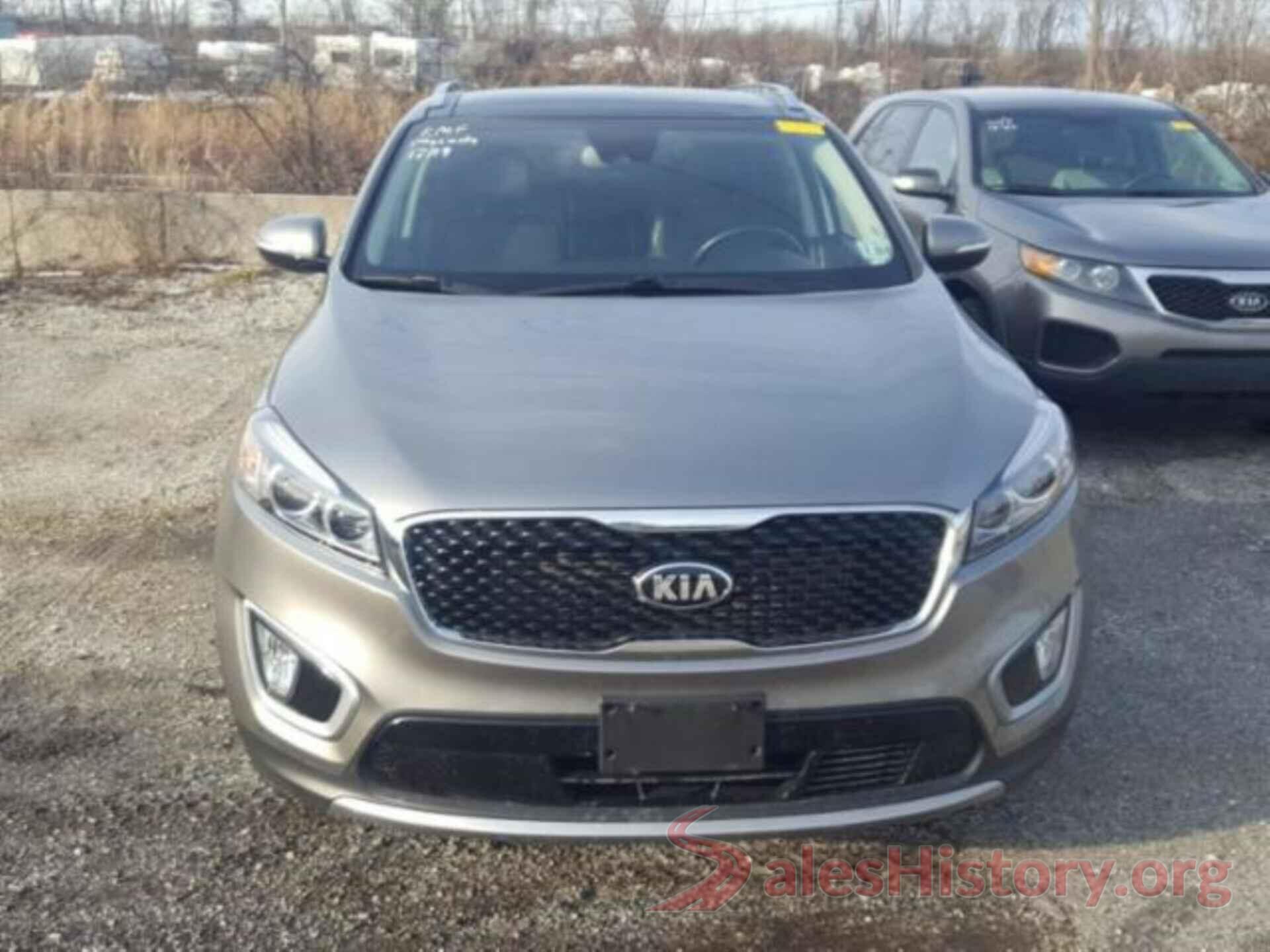 5XYPHDA50JG420426 2018 KIA SORENTO