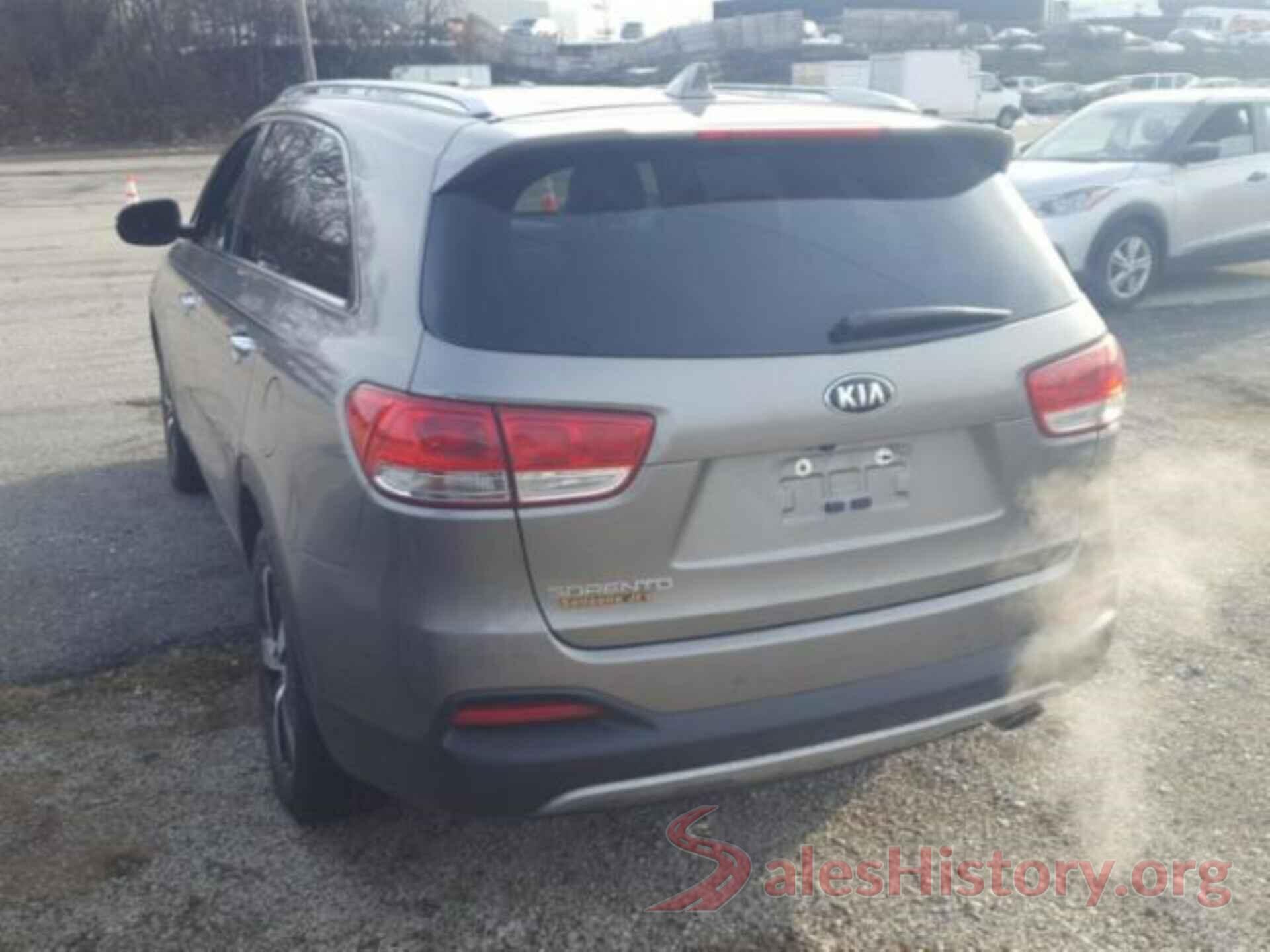 5XYPHDA50JG420426 2018 KIA SORENTO