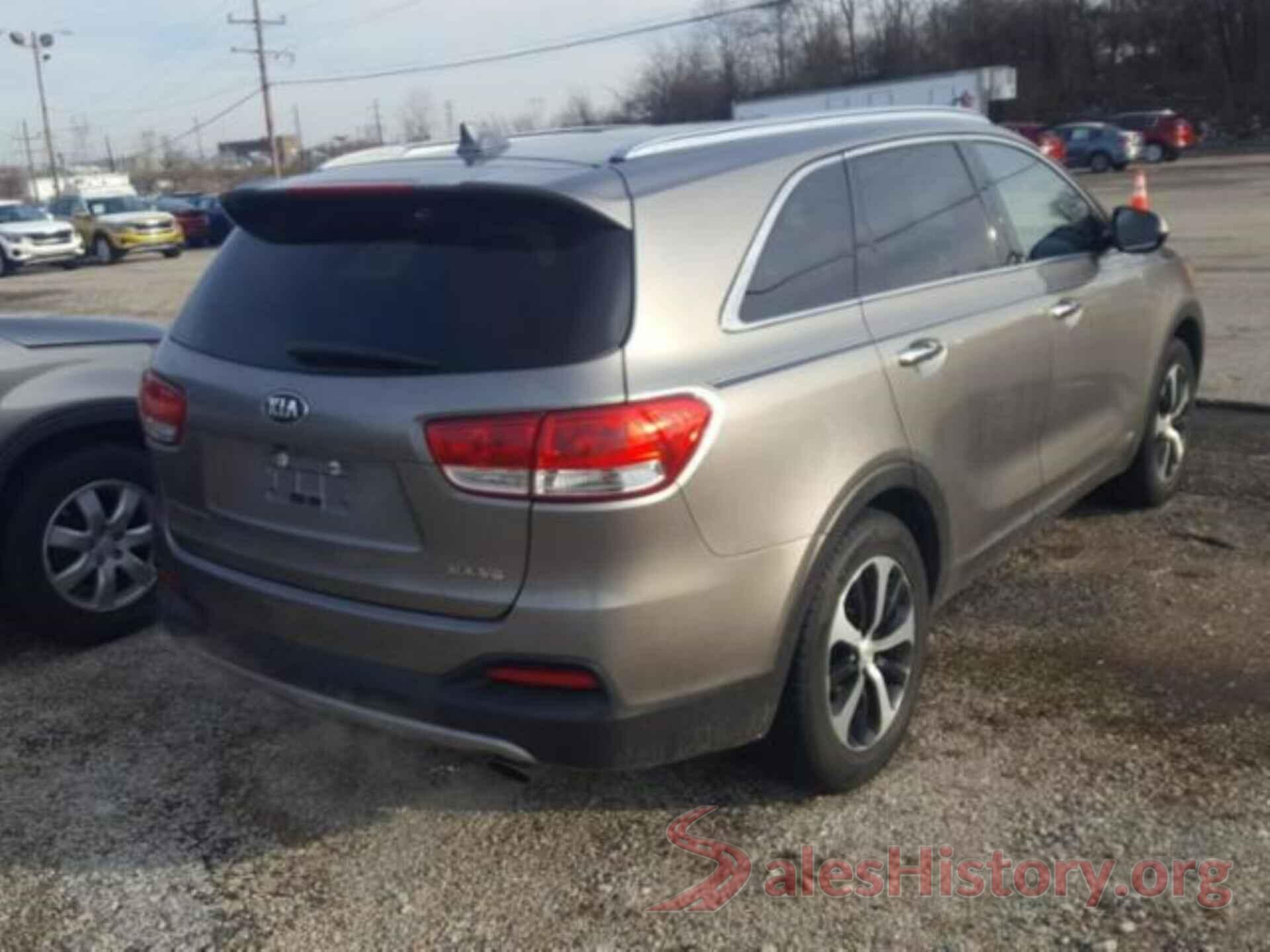 5XYPHDA50JG420426 2018 KIA SORENTO