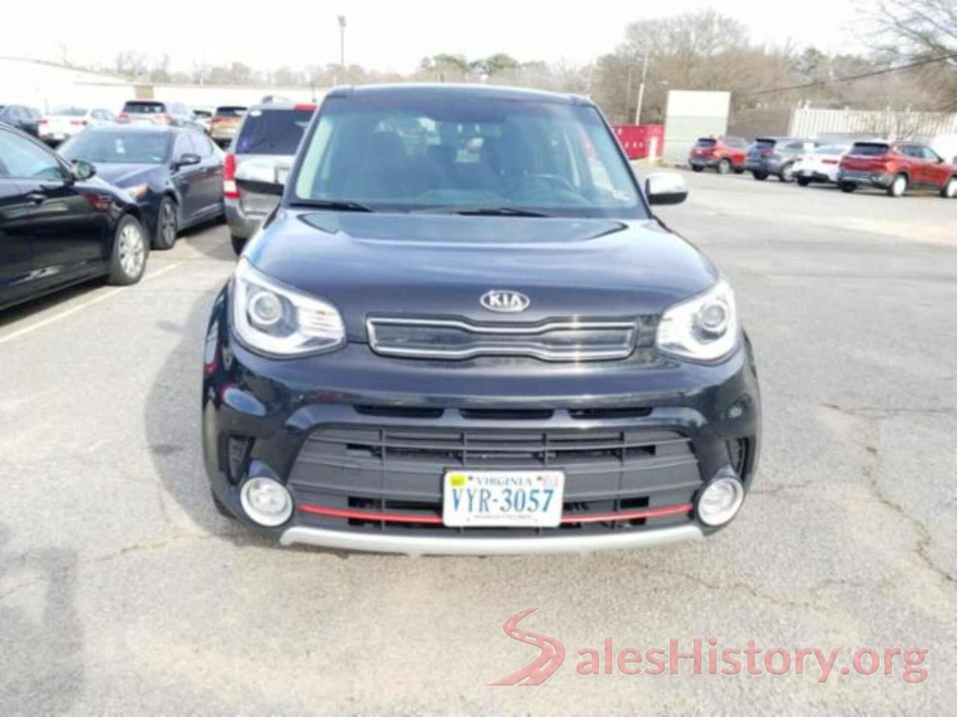 KNDJX3AA2J7897257 2018 KIA SOUL