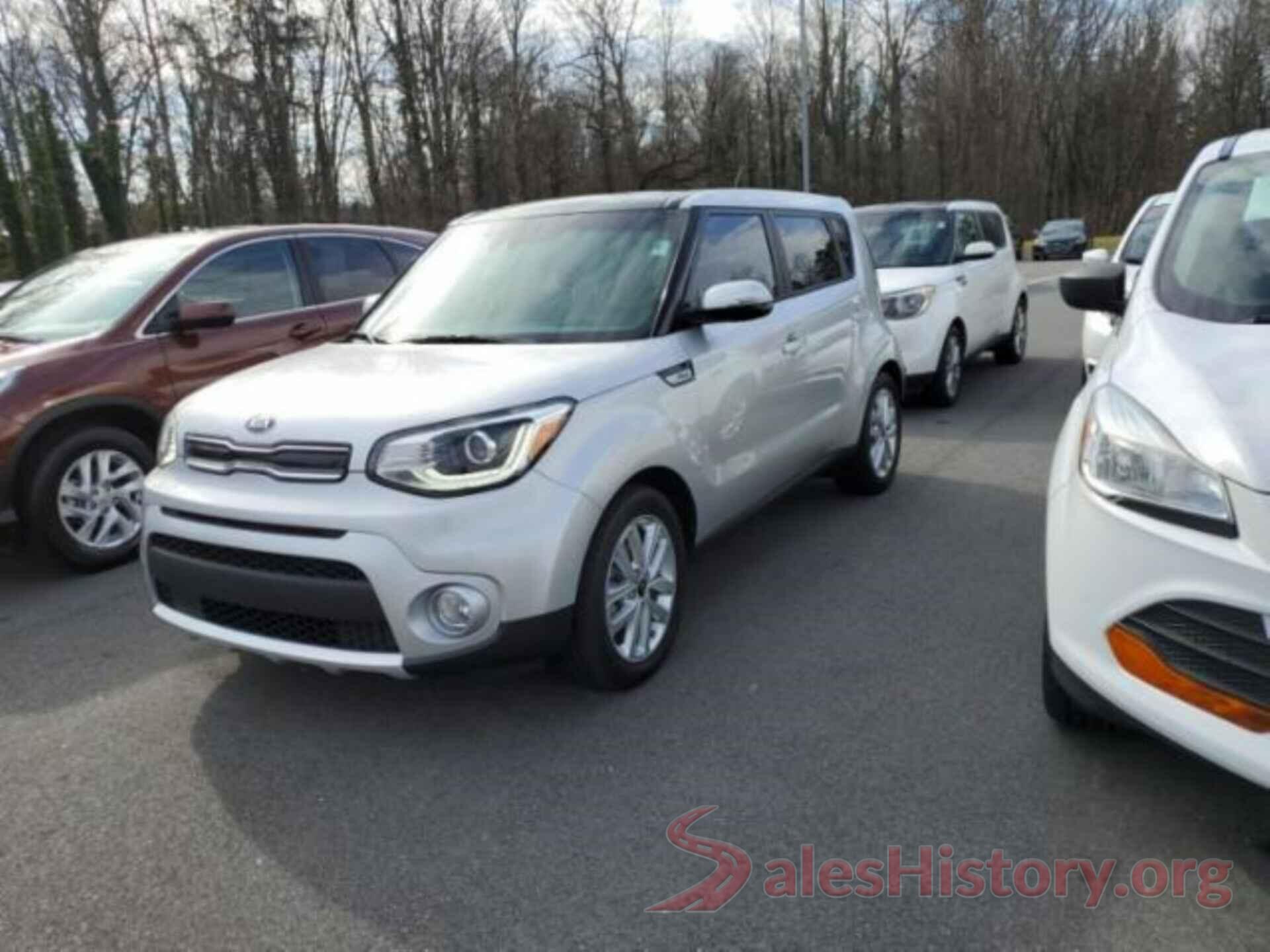 KNDJP3A55J7585100 2018 KIA SOUL