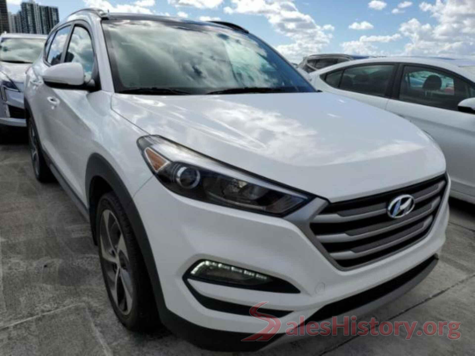 KM8J33A27HU564693 2017 HYUNDAI TUCSON