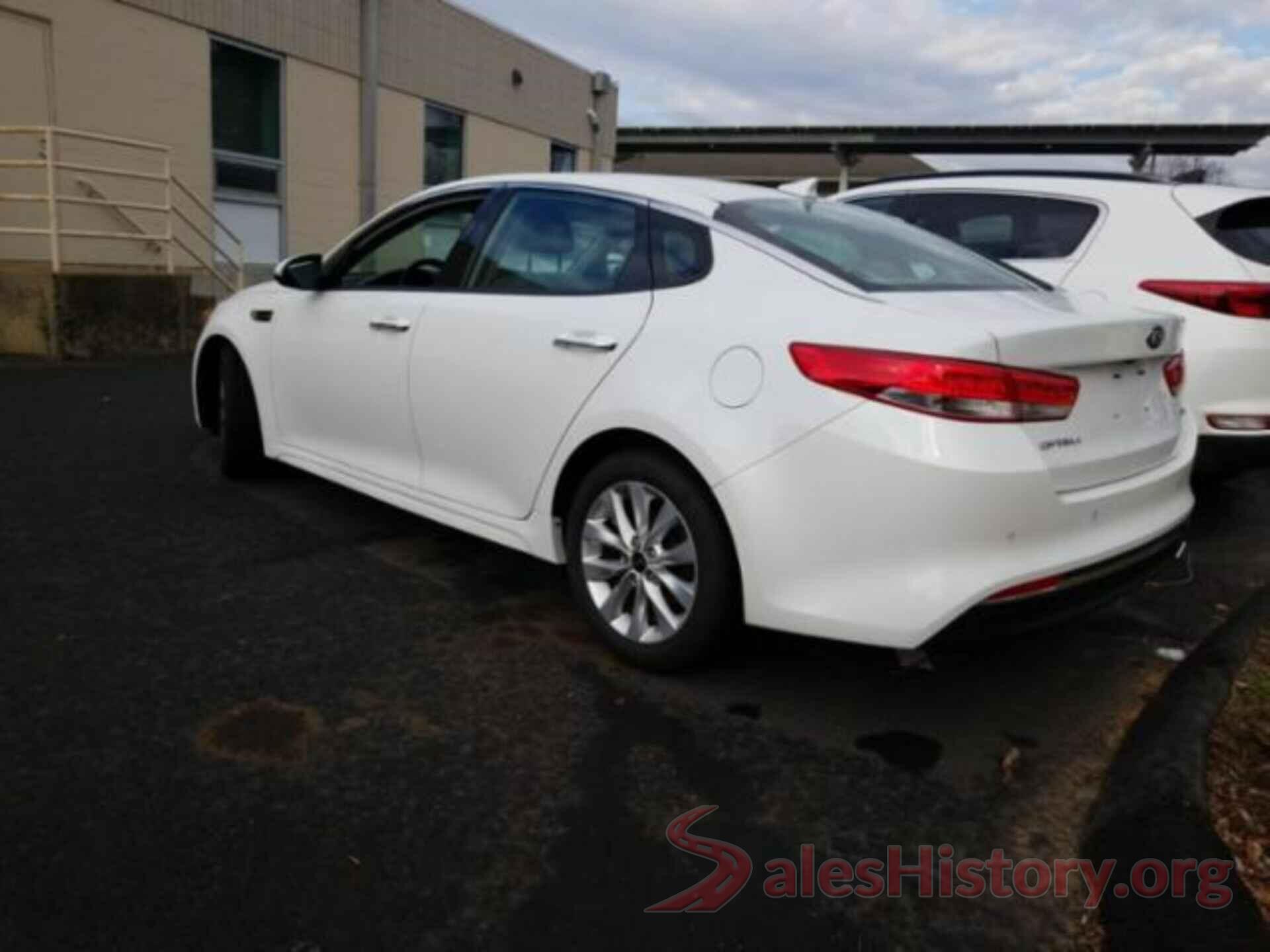 5XXGU4L3XJG210931 2018 KIA OPTIMA